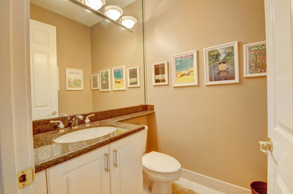 VALENCIA SHORES - Residential