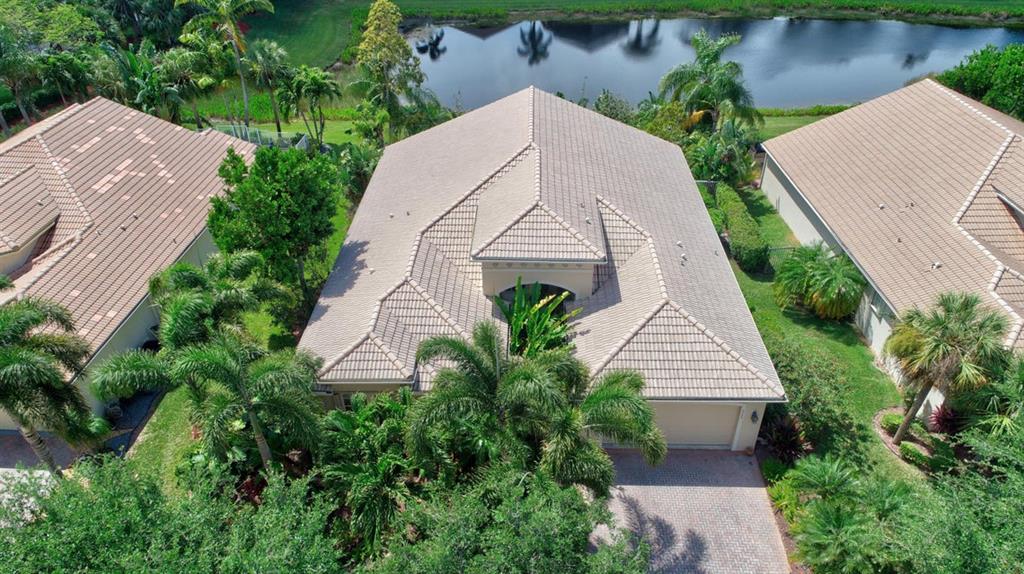 VALENCIA SHORES - Residential