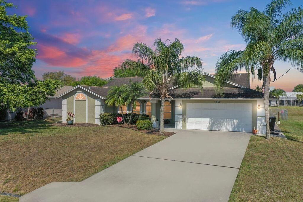 Photo of 5460 NW Empress Circle, Port St Lucie, FL 34983 (MLS # R10871521)