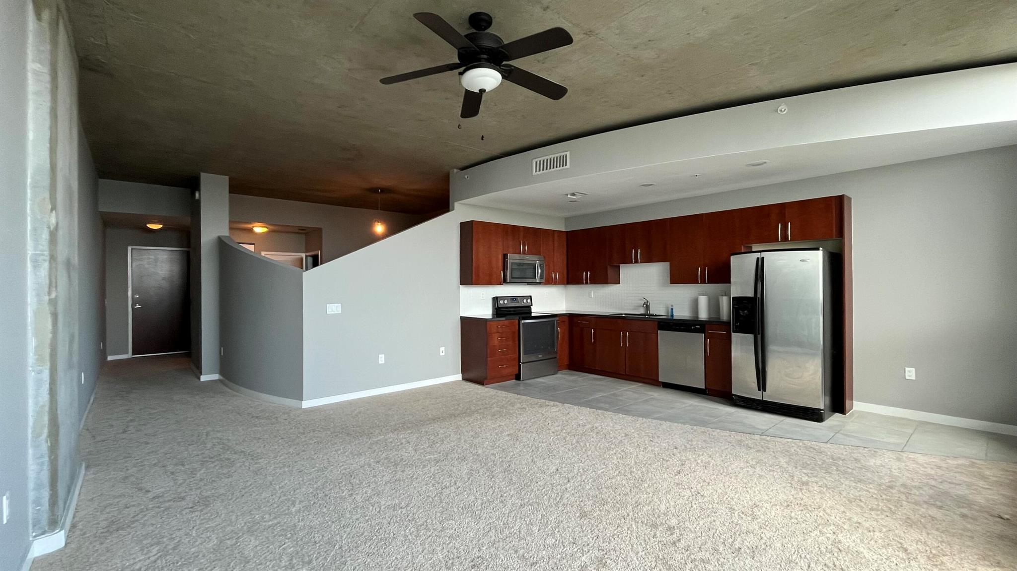 EDGE CONDO NO ONE - Residential Lease