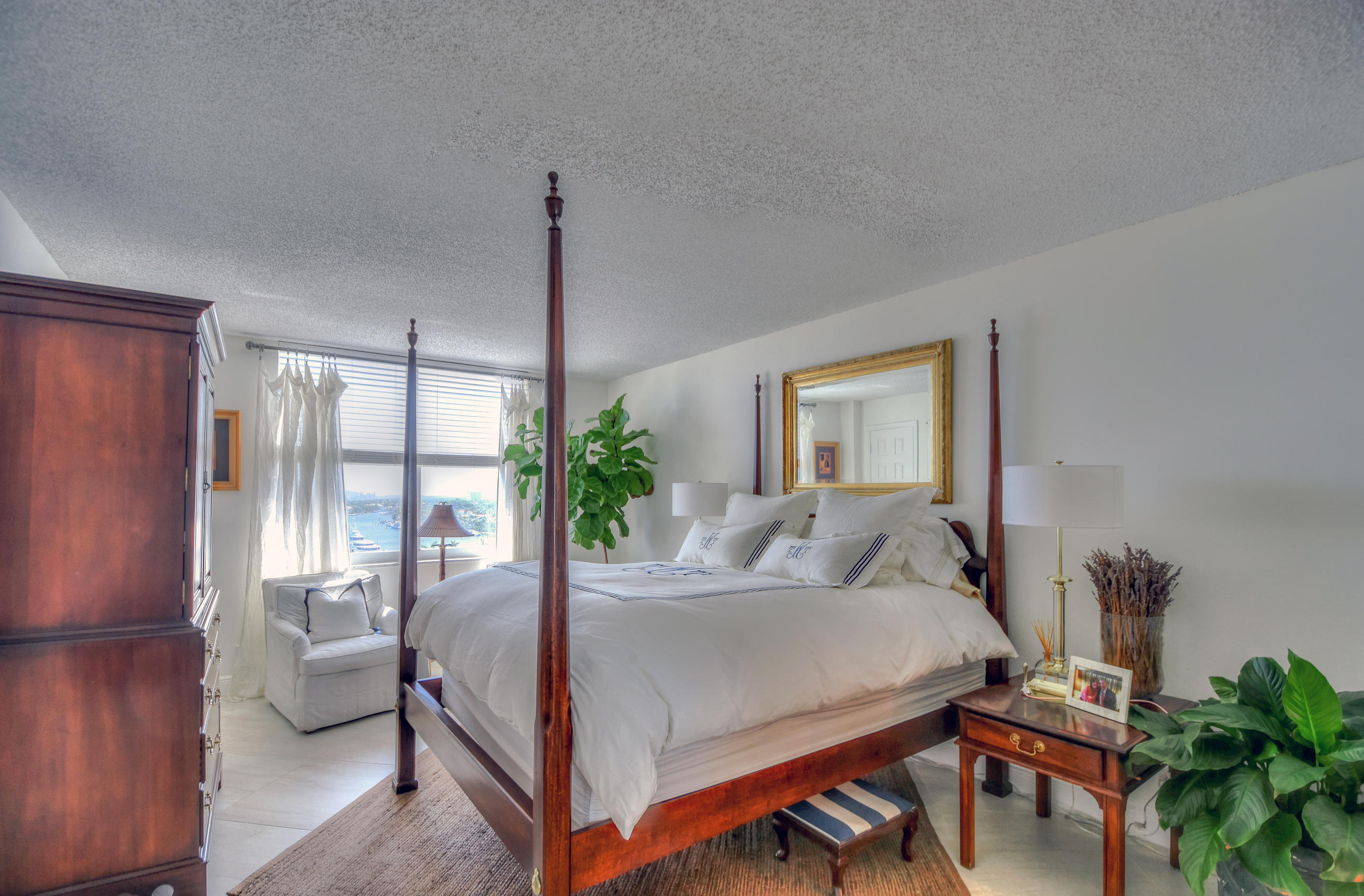 VENETIAN CONDO - Residential