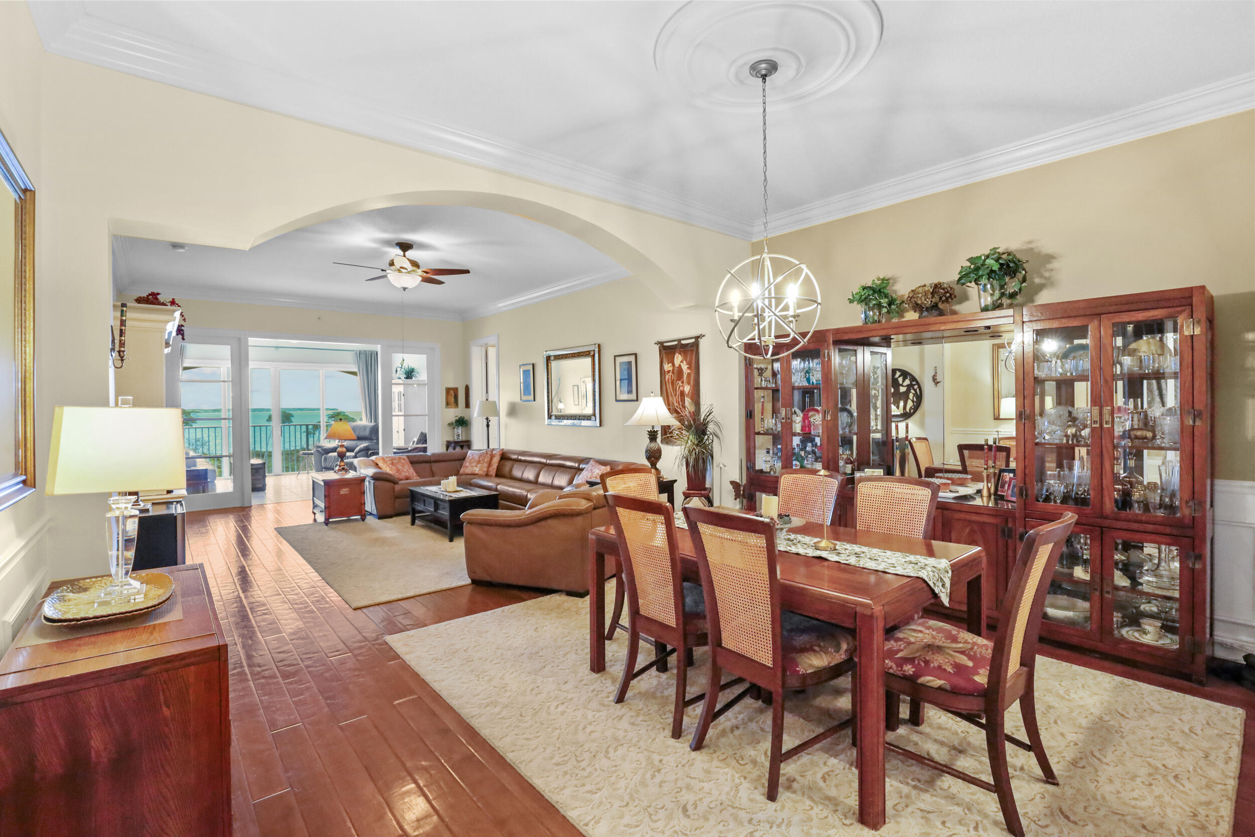 25 Harbour Isle Dr W 205