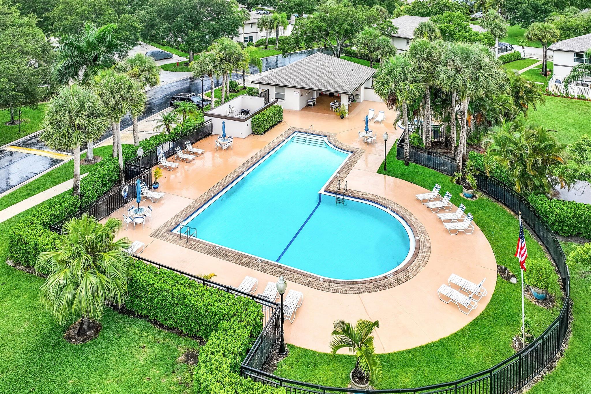 STAMFORD AT ROYAL PALM BE - Residential