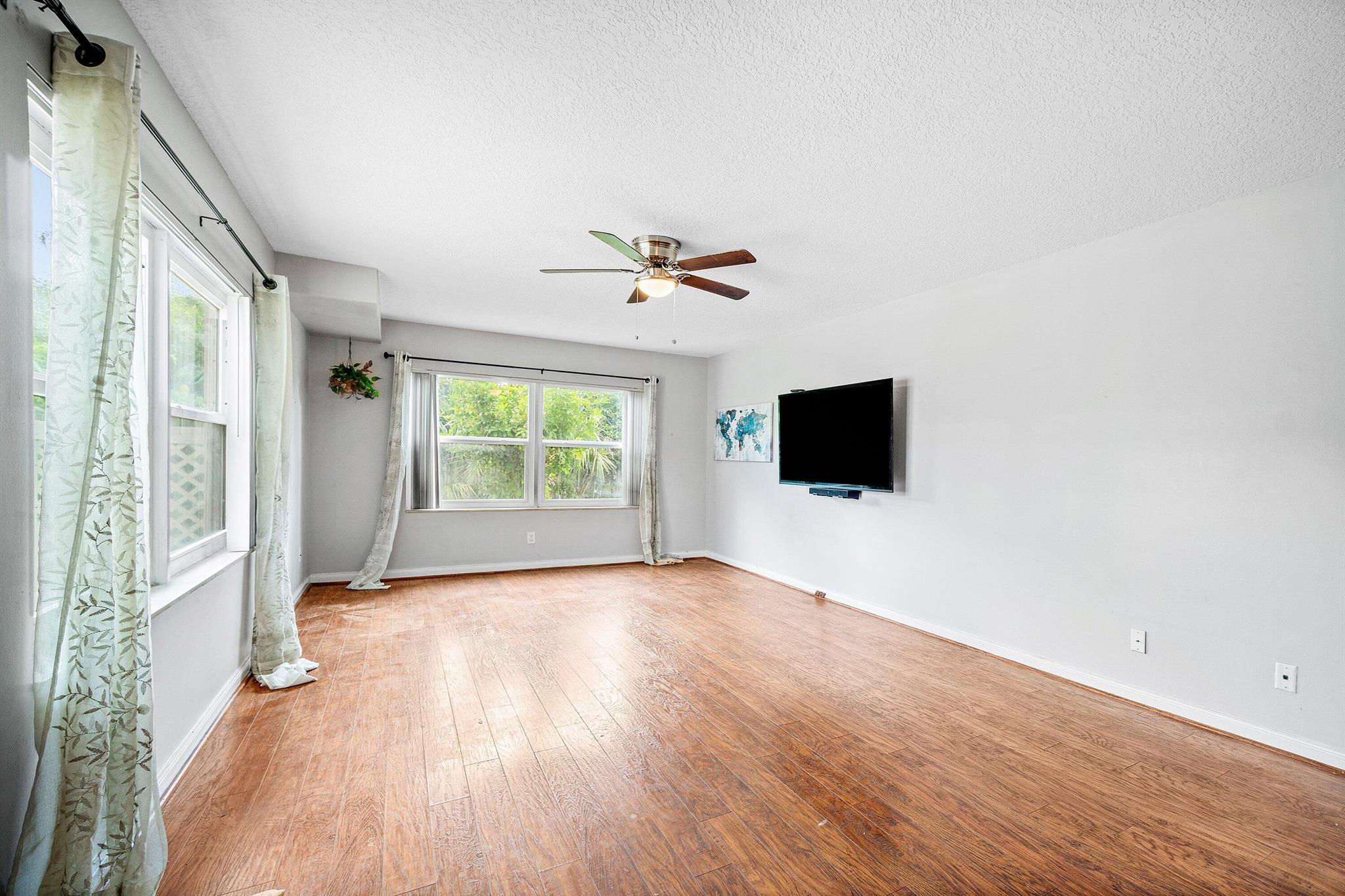 STAMFORD AT ROYAL PALM BE - Residential
