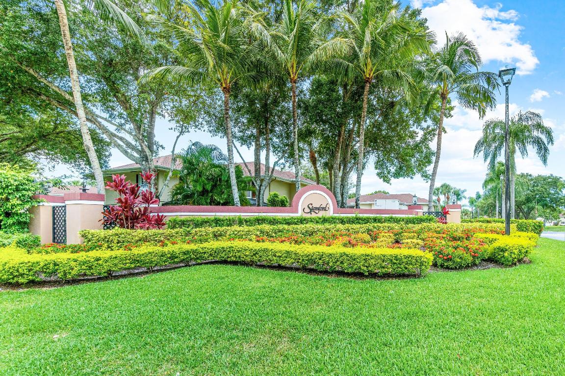 STAMFORD AT ROYAL PALM BEACH - Residential