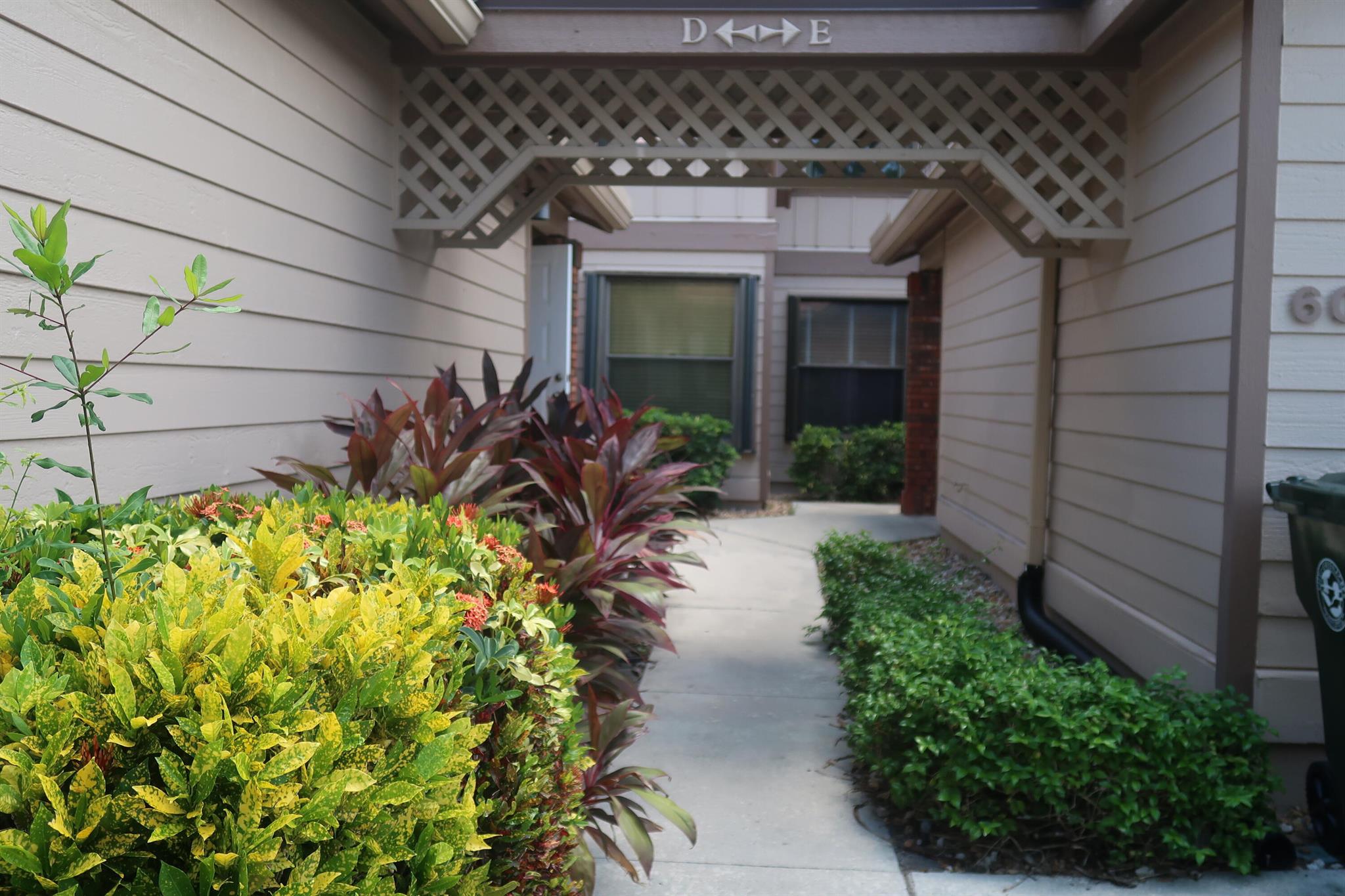 Enjoy the highly desired neighborhood of River Bridge. This Newly renovated property offers 2 bedrooms and 2 full baths with a 1 car garage as well as brand new appliances. Close to many restaurants. Clubhouse available with a community pool, basketball court, etc. HOA Fees are paid quarterly $2597.