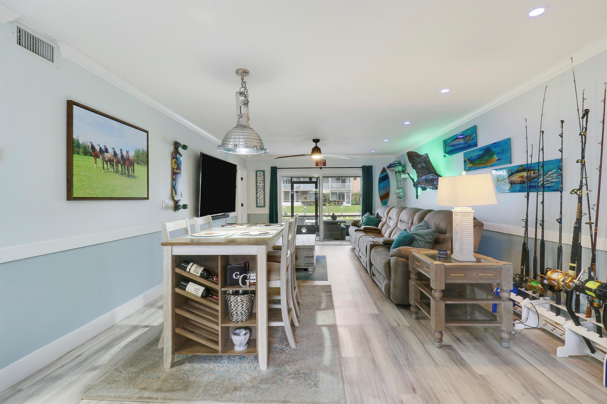 HAMPTON HOUSE CONDO - Residential