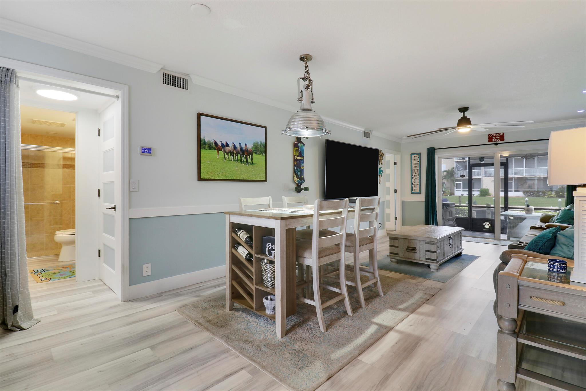 HAMPTON HOUSE CONDO - Residential