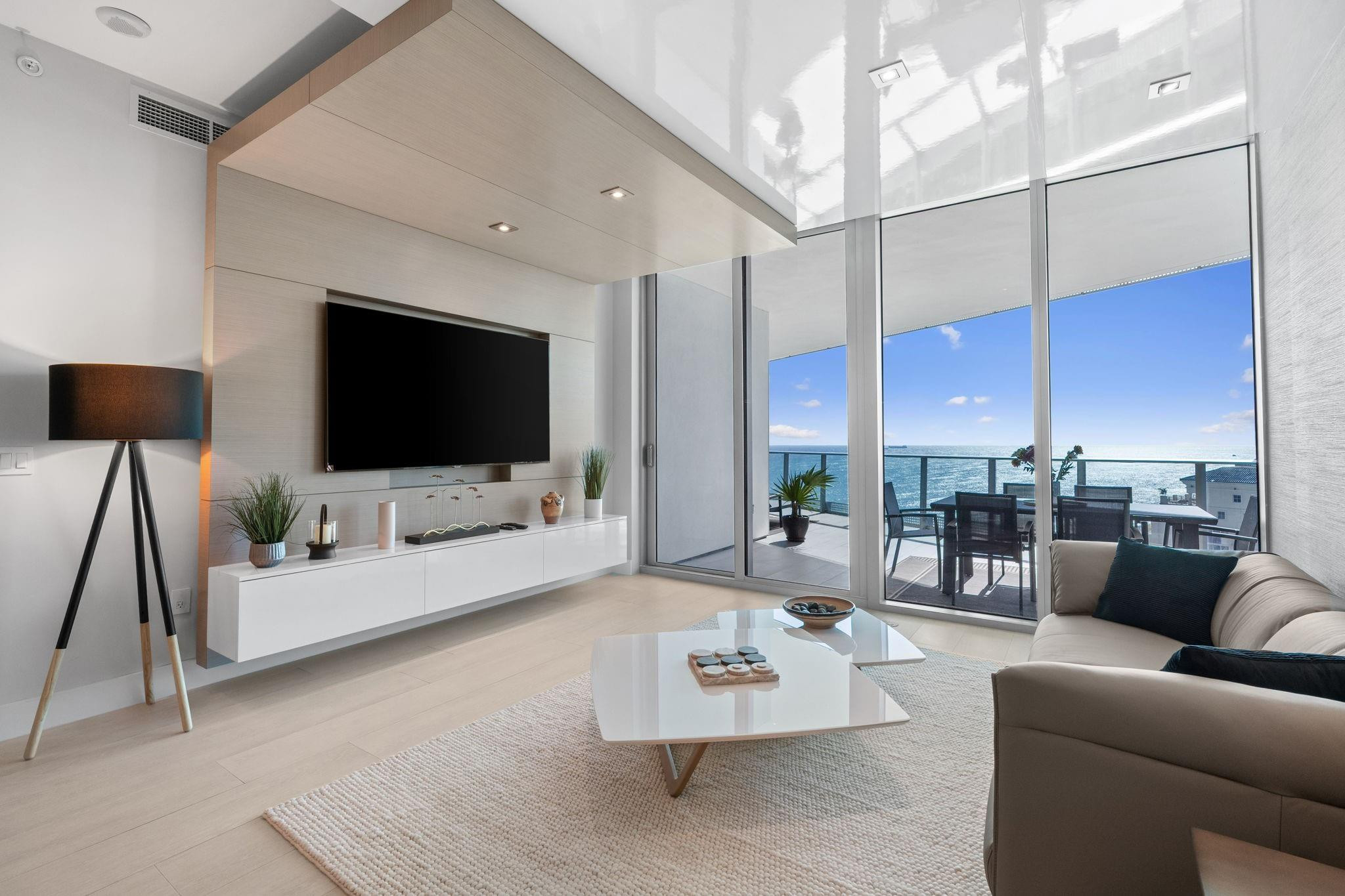 Paramount - Residential