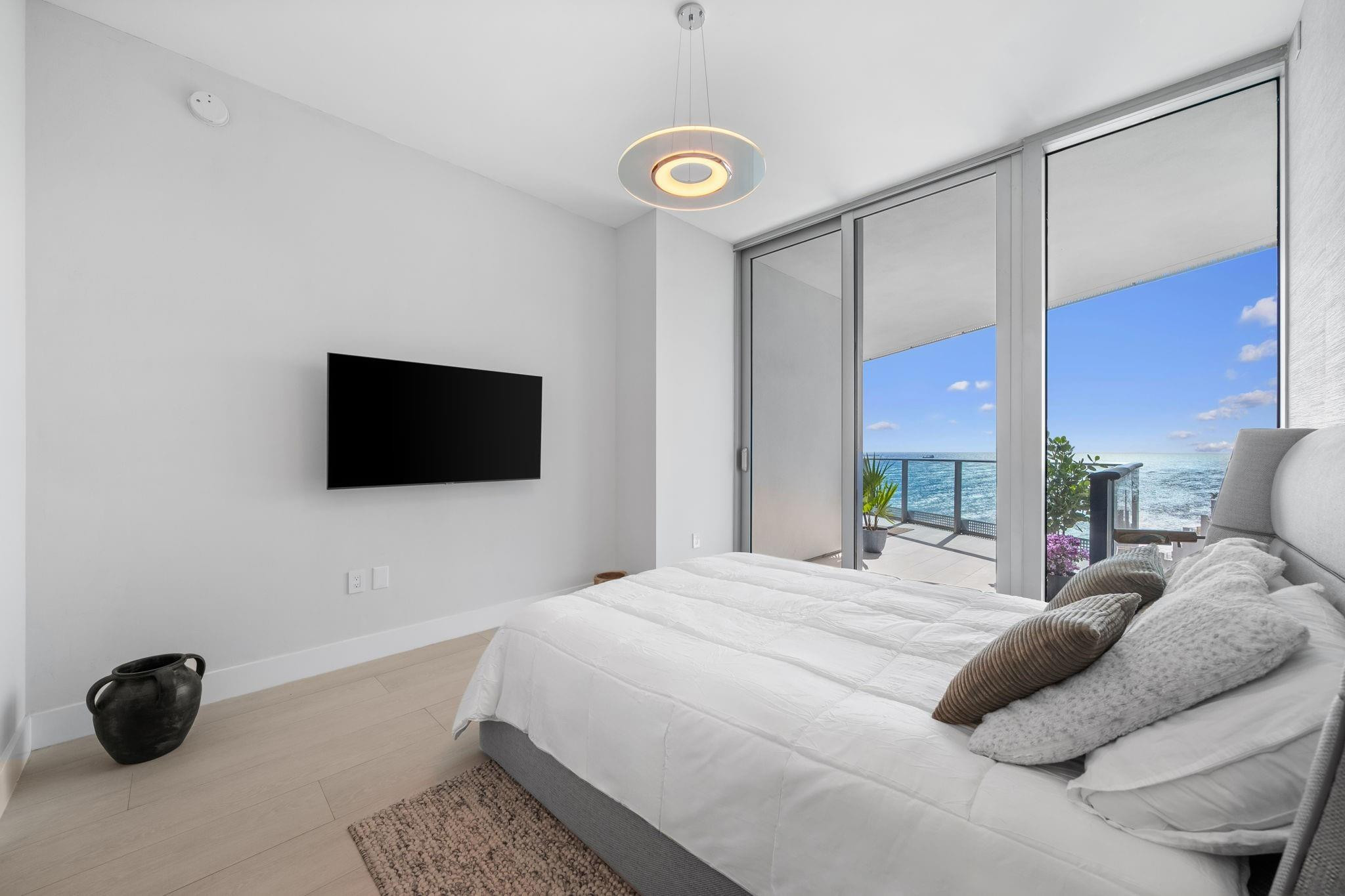 Paramount - Residential