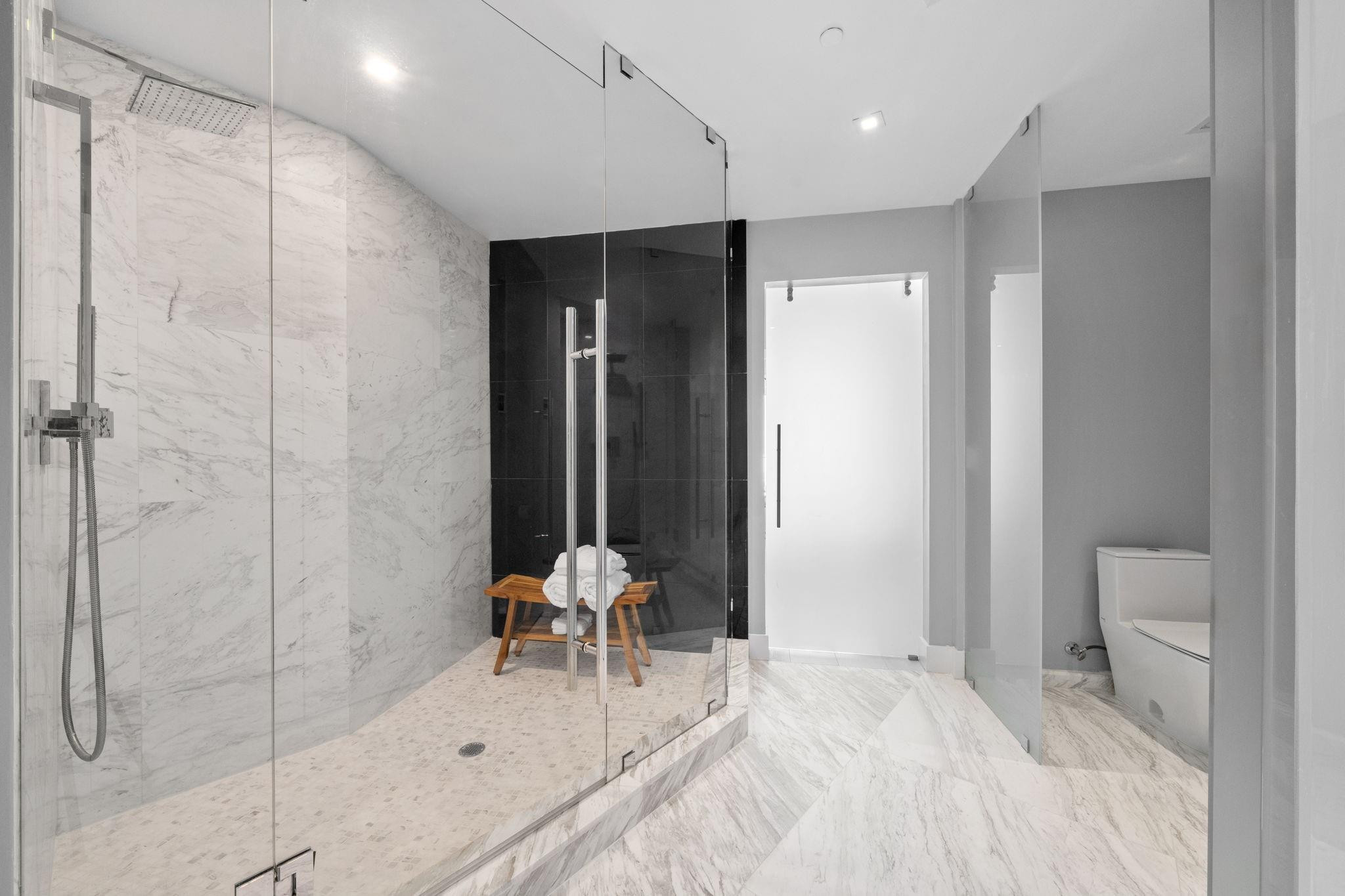 Paramount - Residential