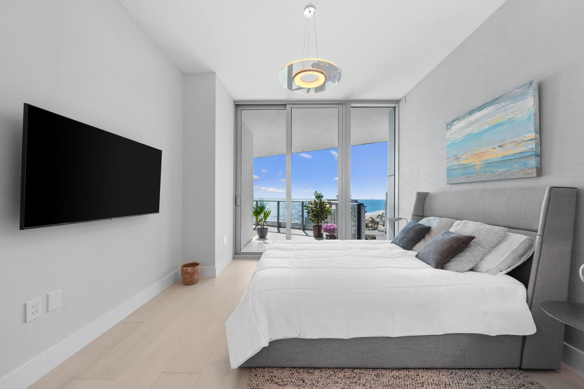 Paramount - Residential