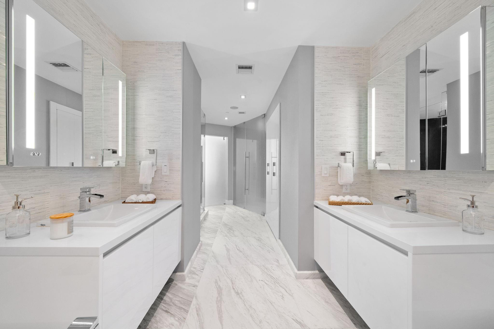 Paramount - Residential