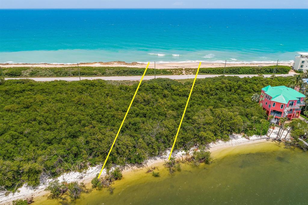 Yacht Club Beach - Land