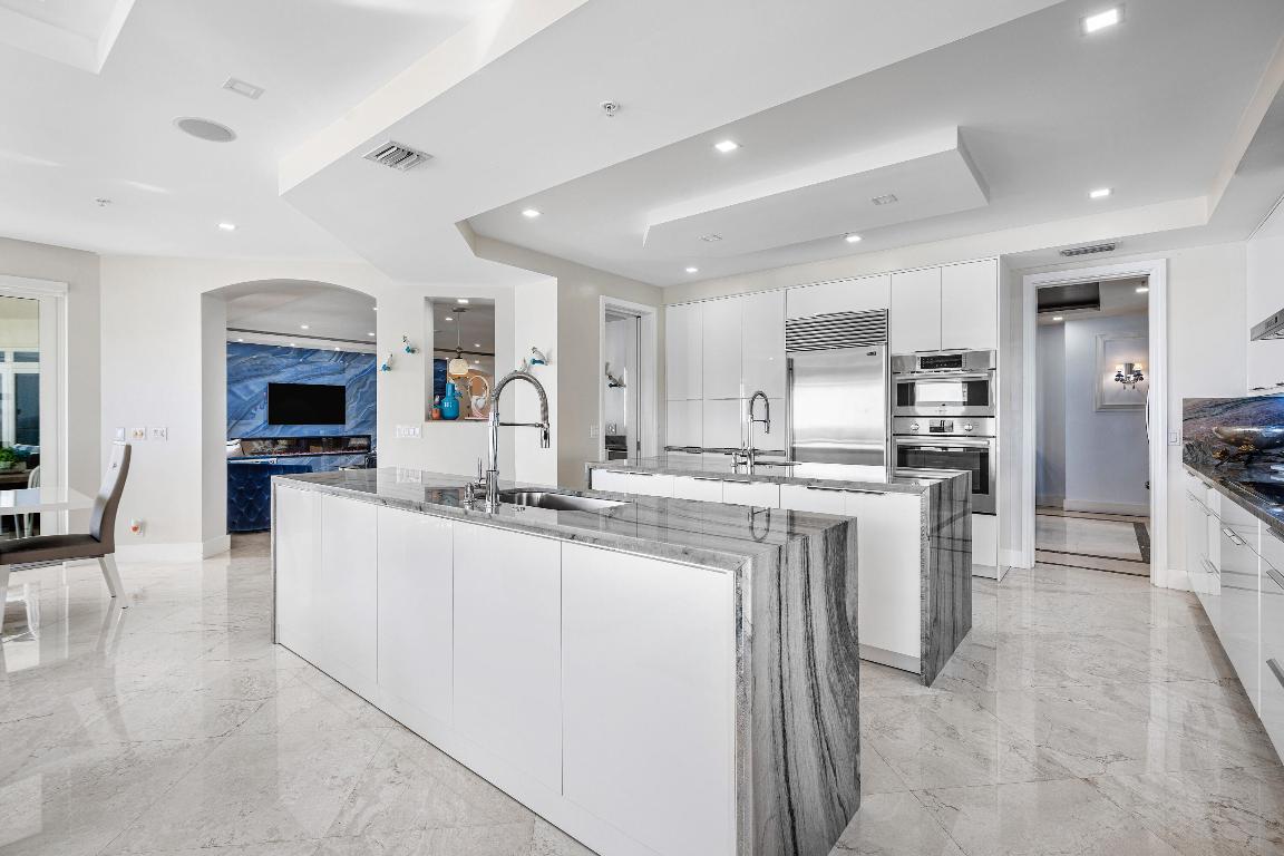 ATHENA CONDO - Residential