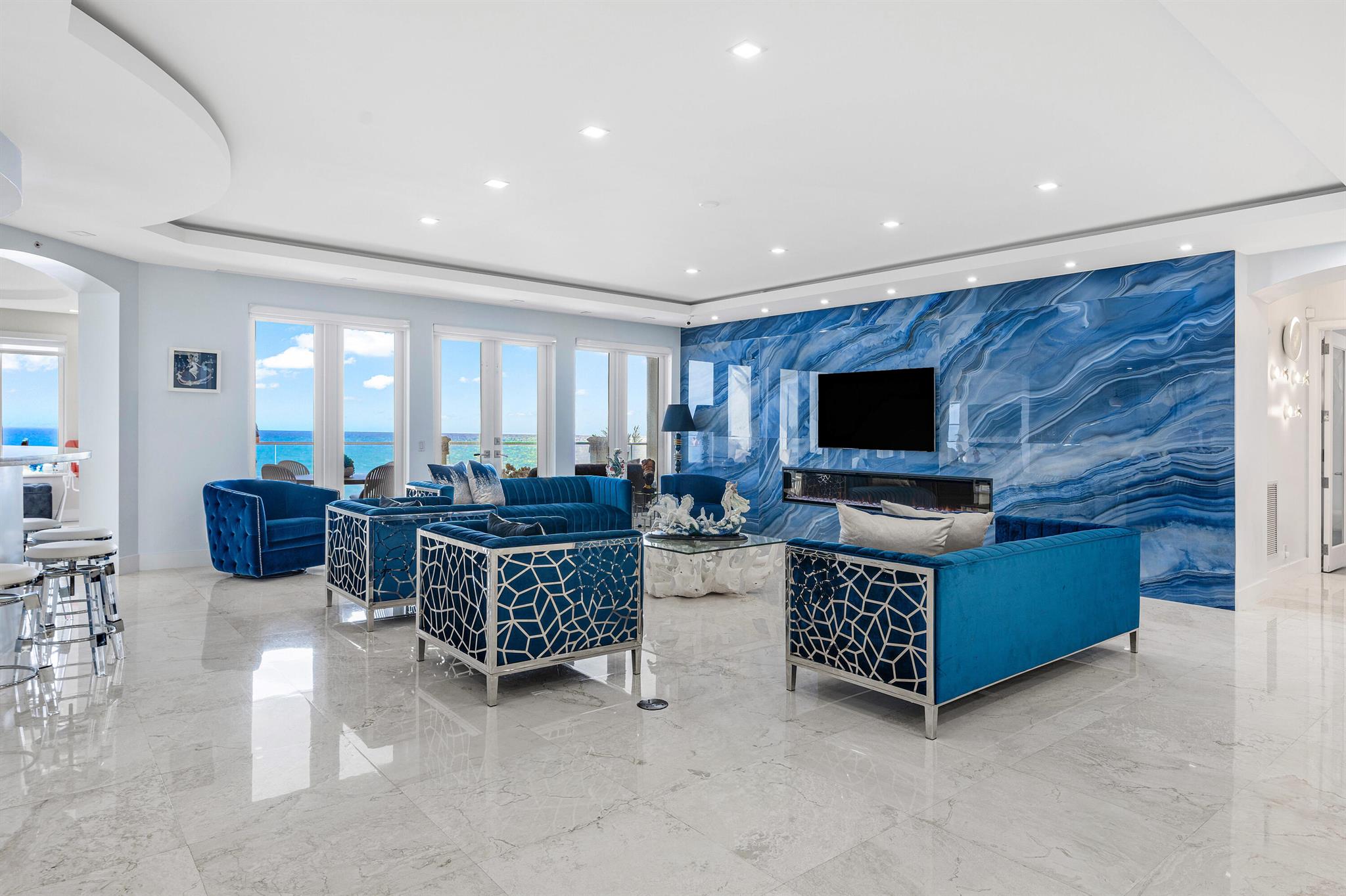 ATHENA CONDO - Residential