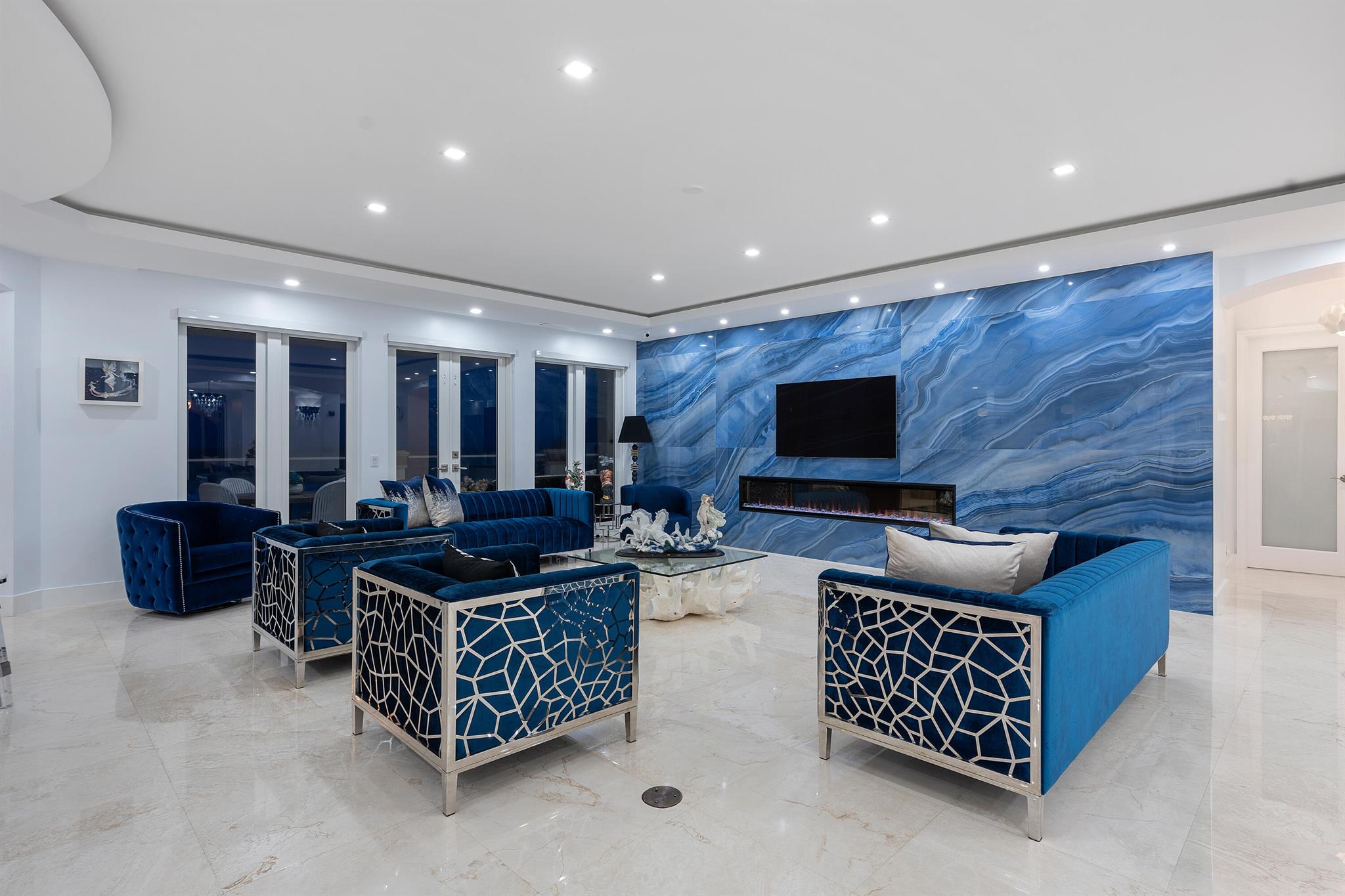 ATHENA CONDO - Residential