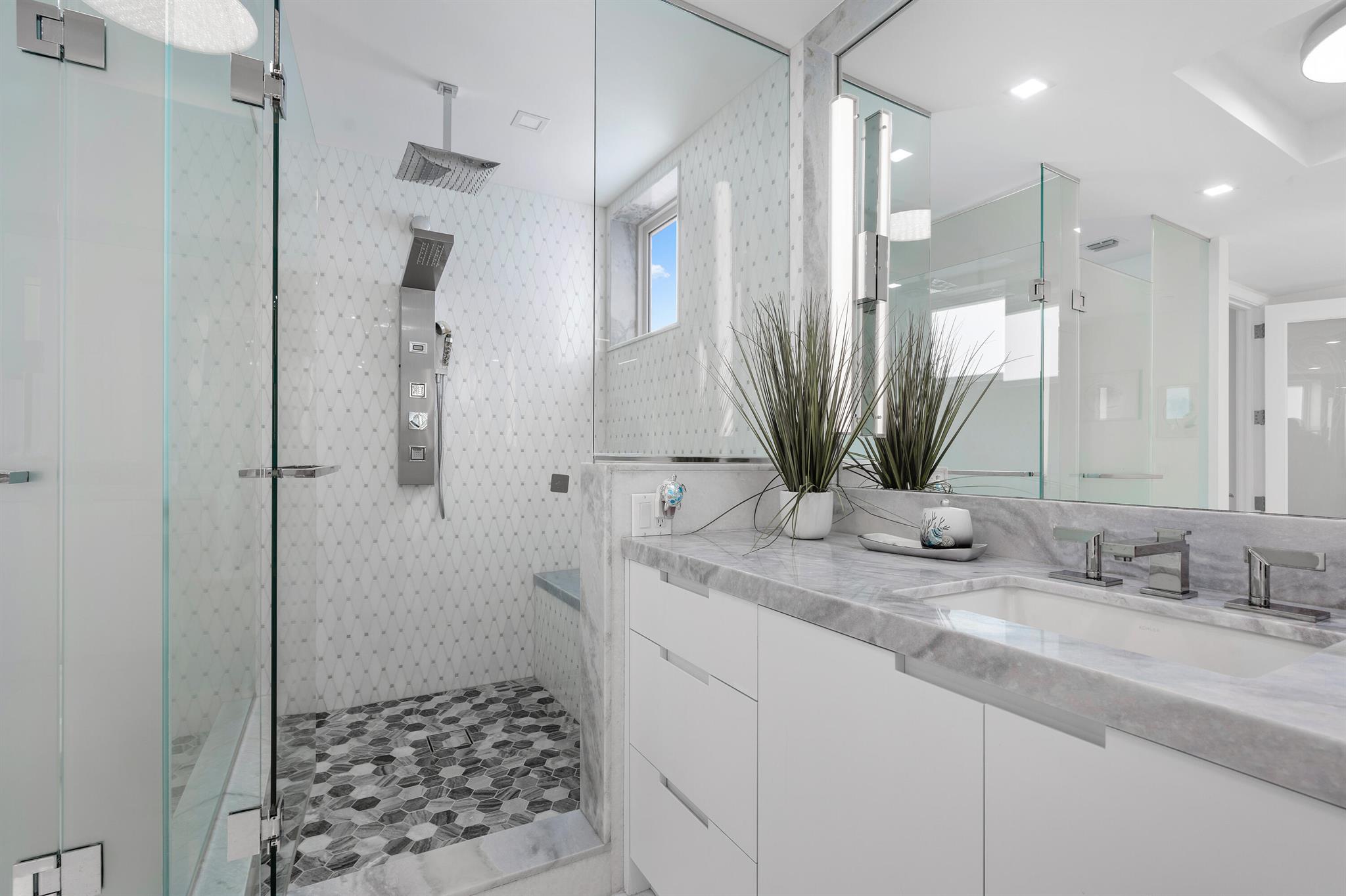 ATHENA CONDO - Residential