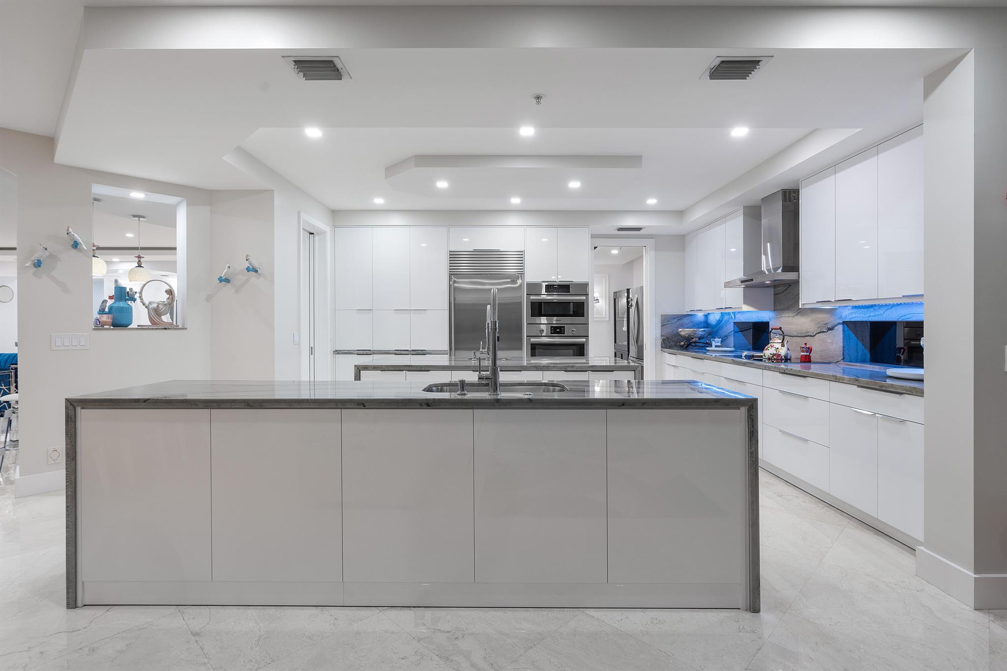 ATHENA CONDO - Residential