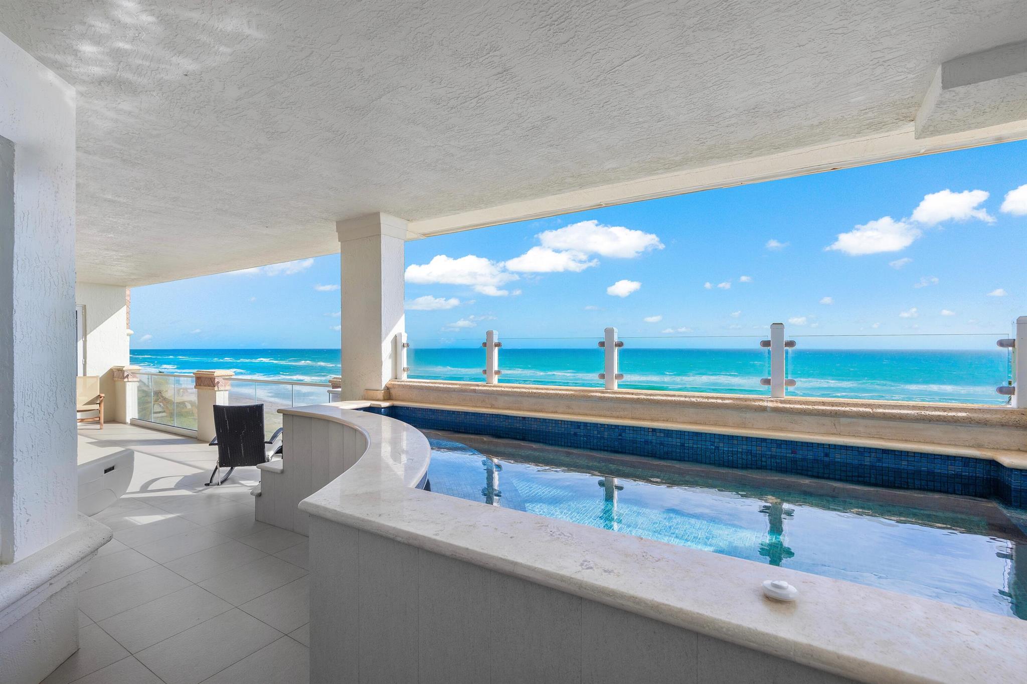 ATHENA CONDO - Residential