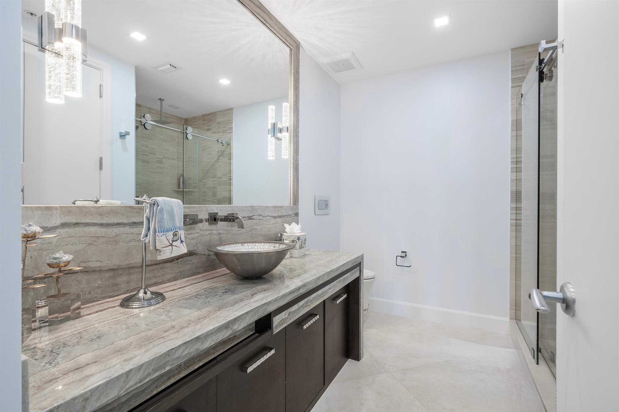 ATHENA CONDO - Residential