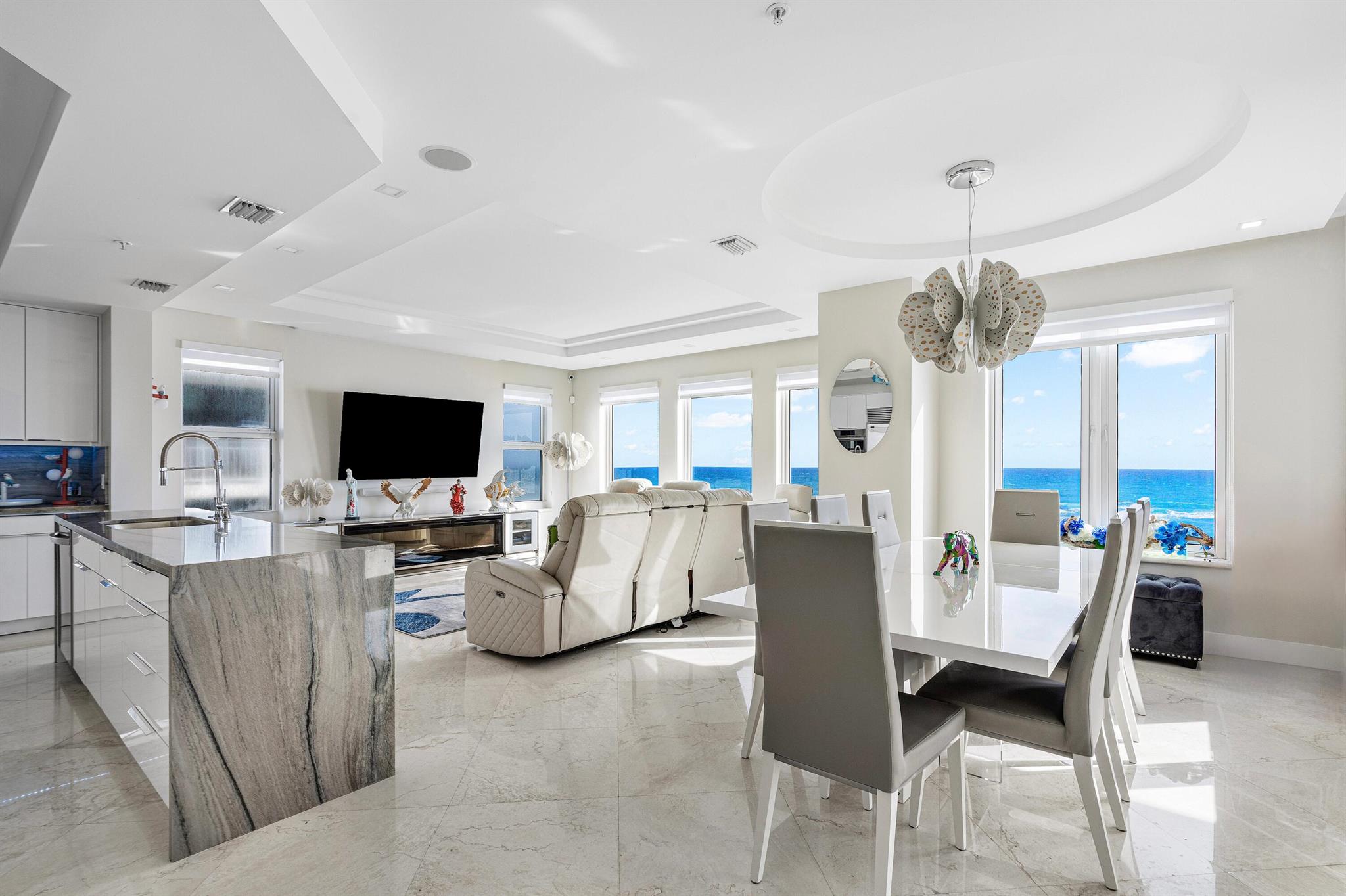 ATHENA CONDO - Residential