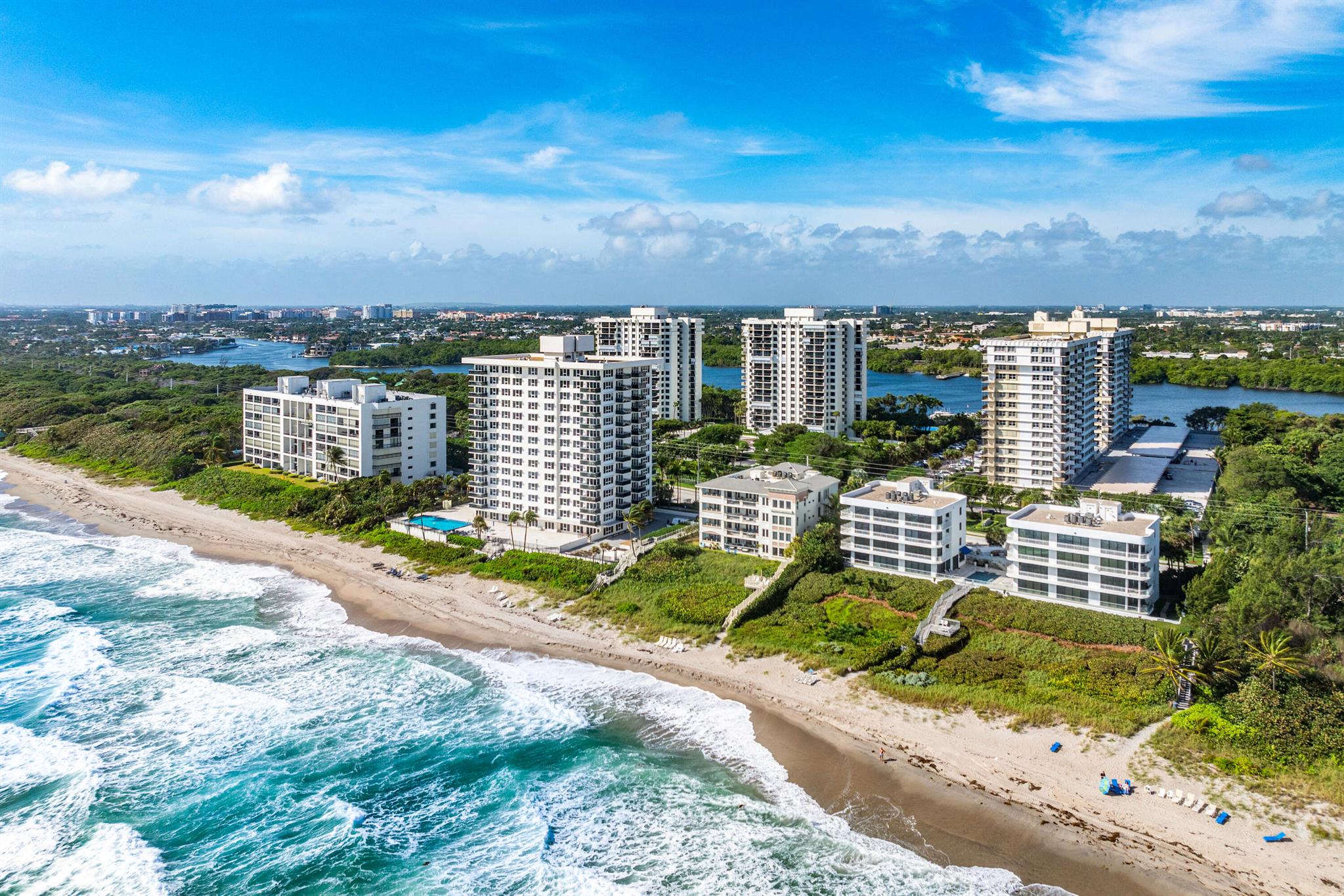 ATHENA CONDO - Residential