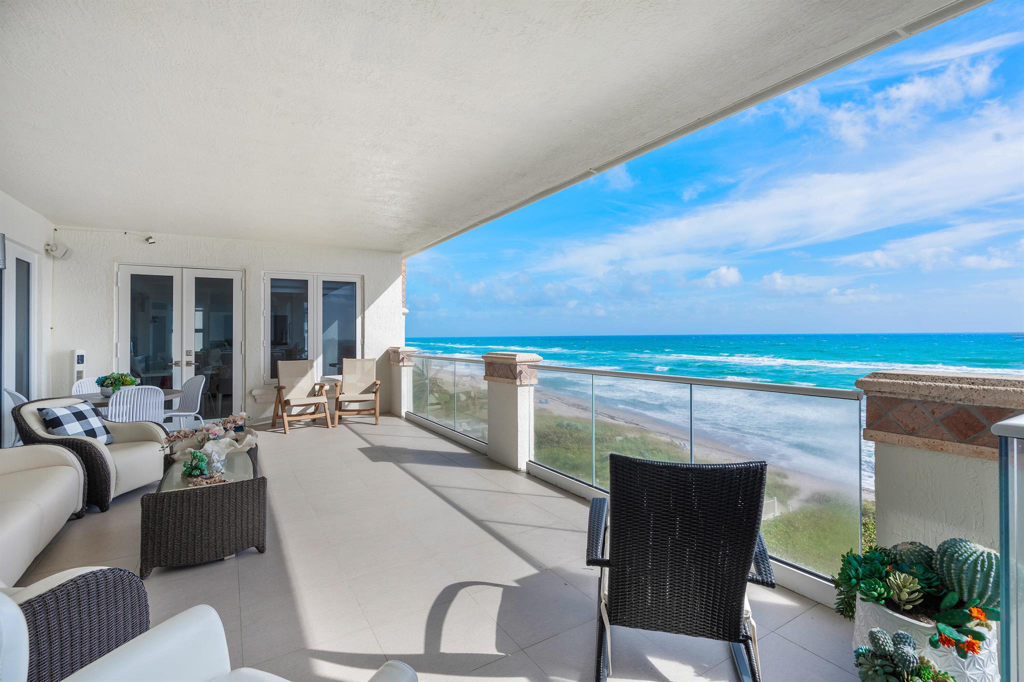 ATHENA CONDO - Residential