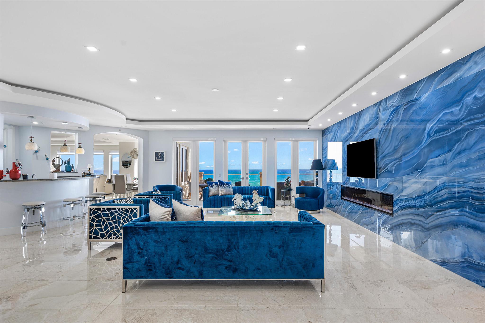 ATHENA CONDO - Residential