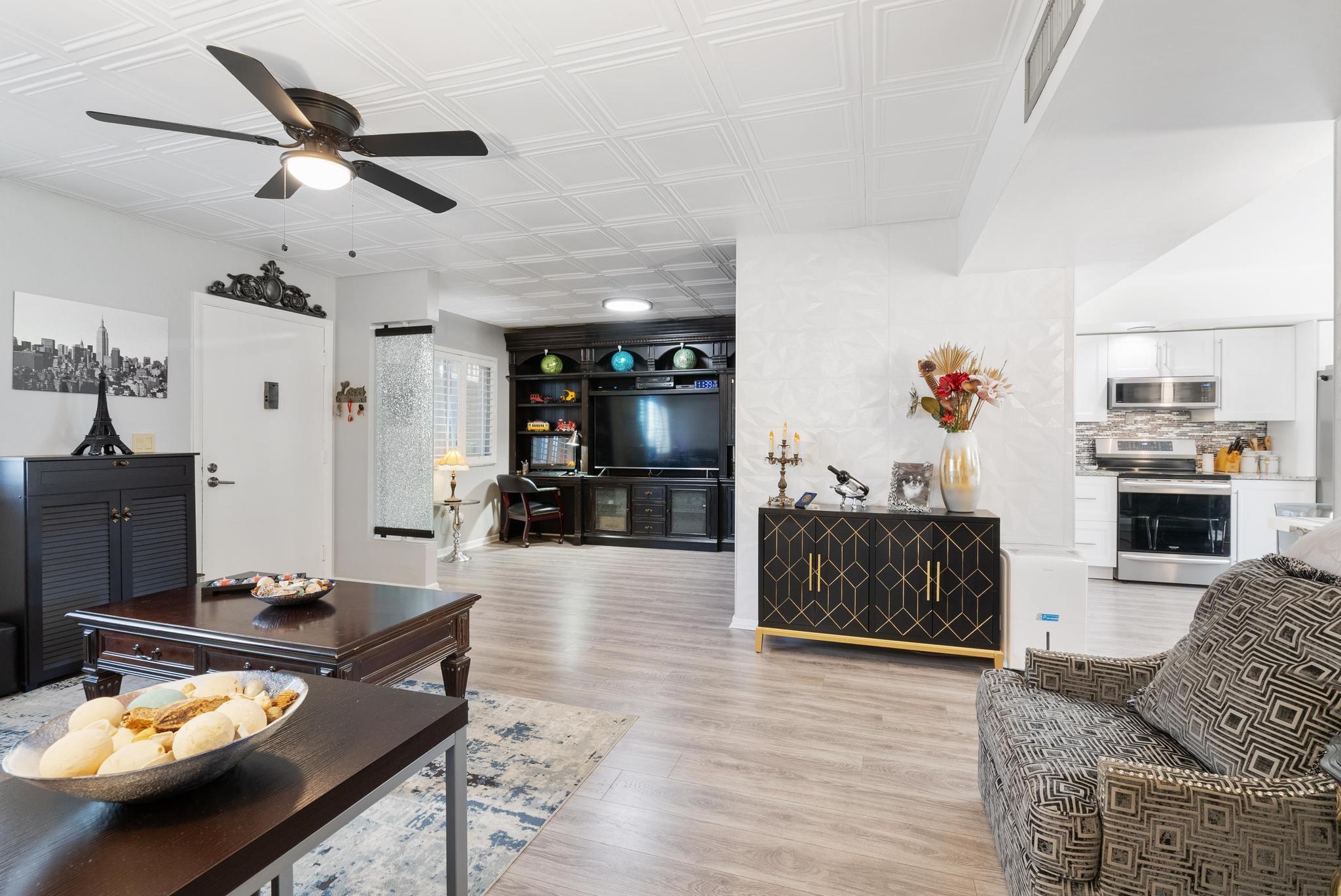 5220 Las Verdes Cir 118
