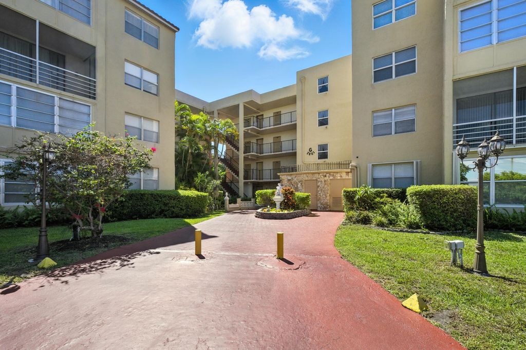 Photo of 2801 Somerset Drive #101, Lauderdale Lakes, FL 33311 (MLS # B26009496)