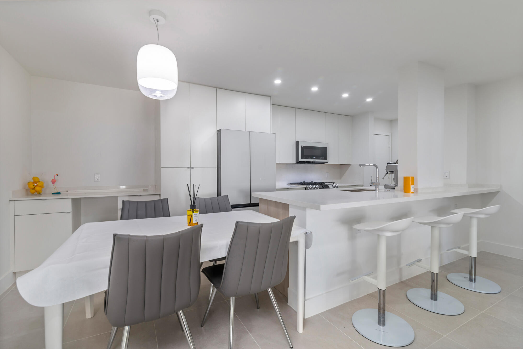 1527 S Flagler Drive 113f