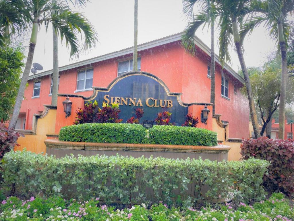 S & R Of Inverrary Prcl S - Residential Lease