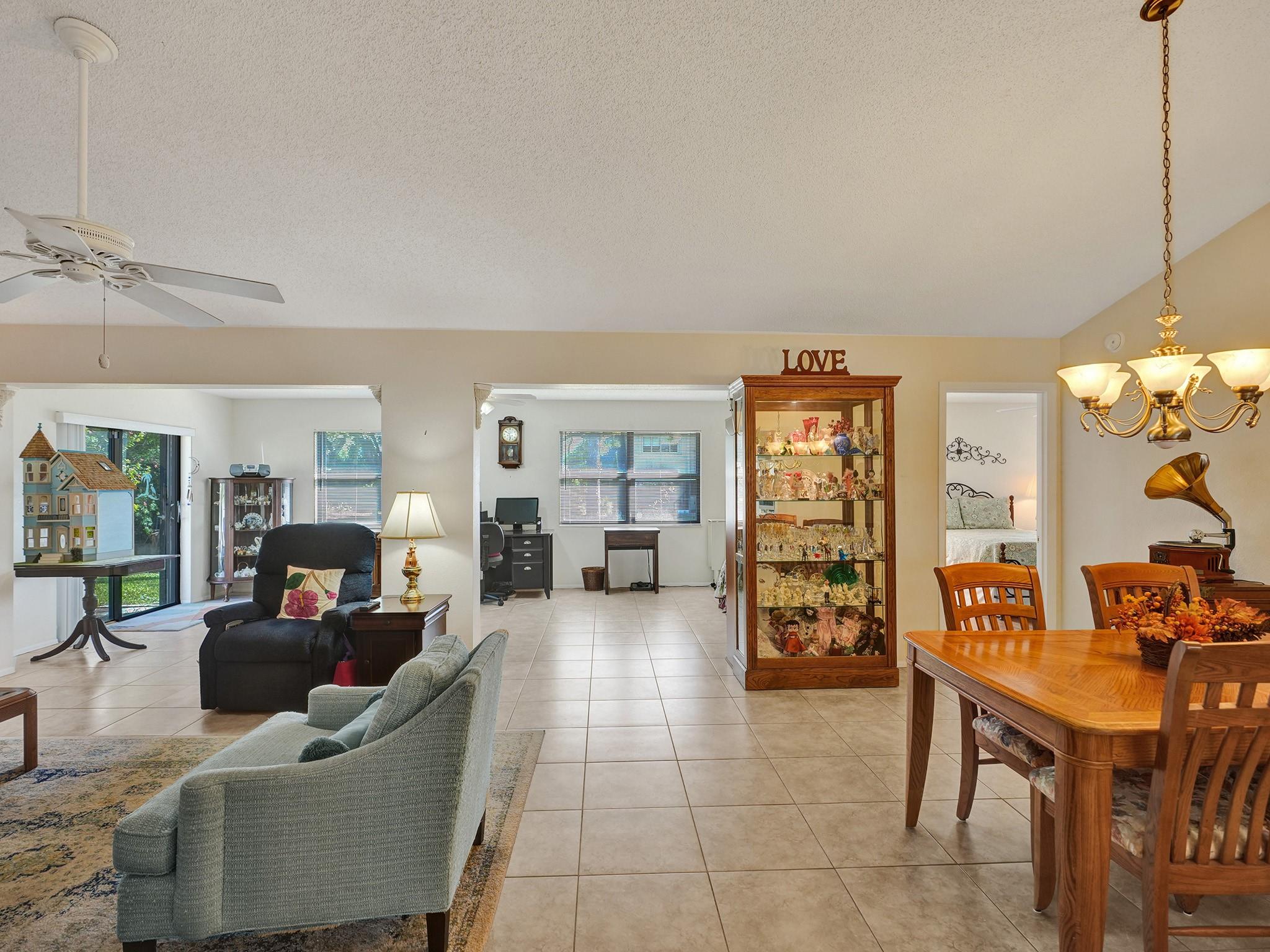 The Meadows Of Crystal La - Residential
