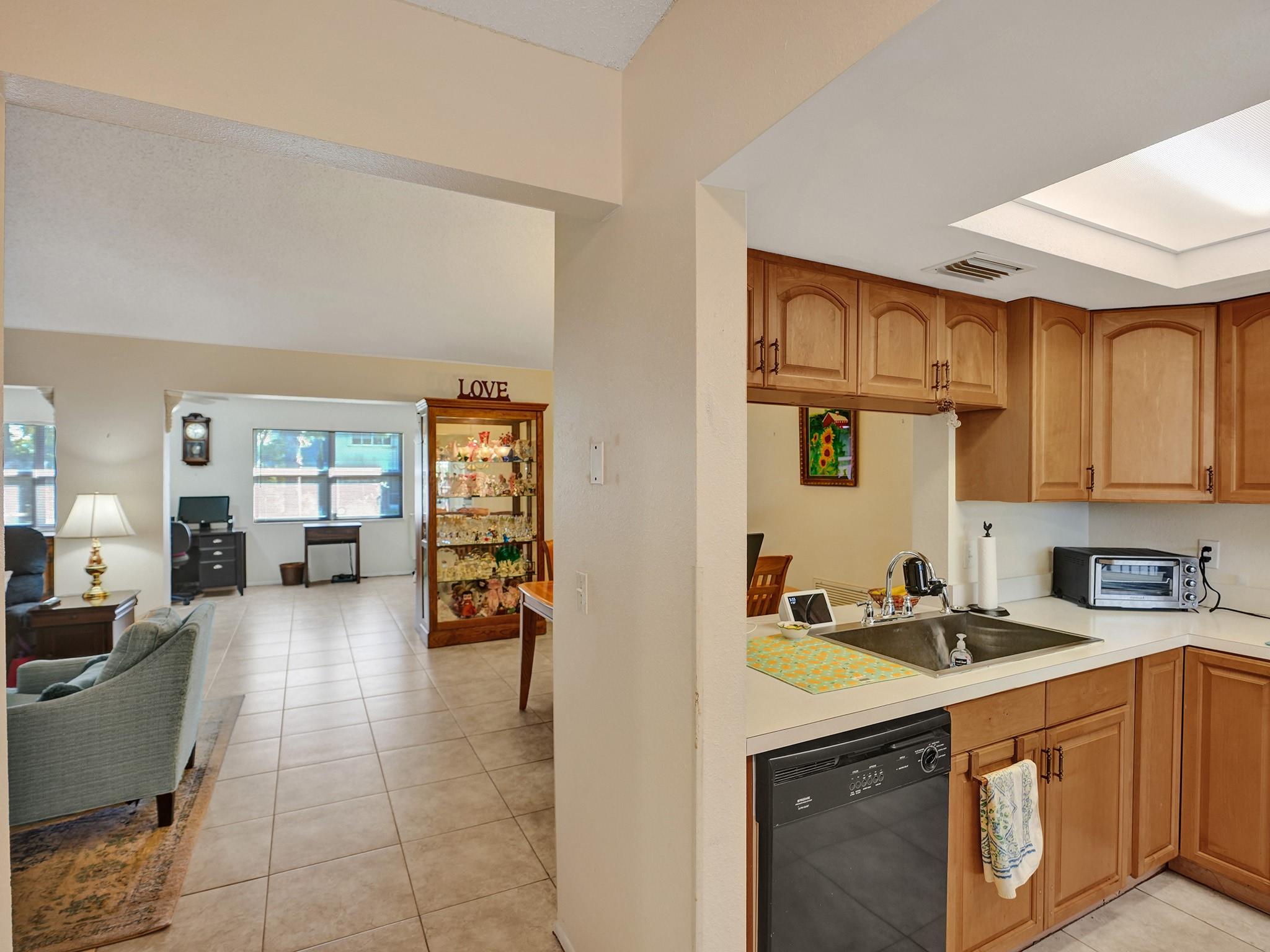 The Meadows Of Crystal La - Residential