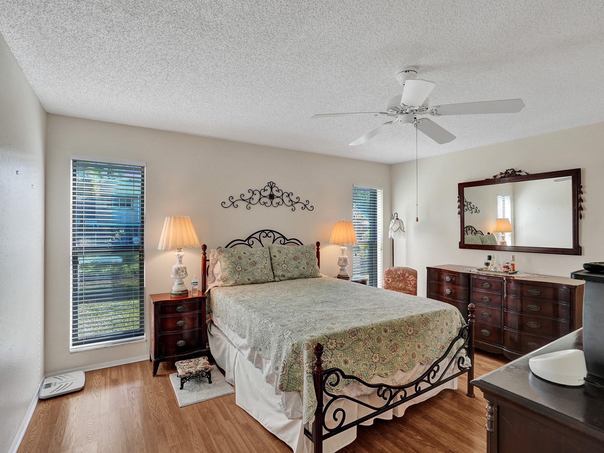 The Meadows Of Crystal La - Residential