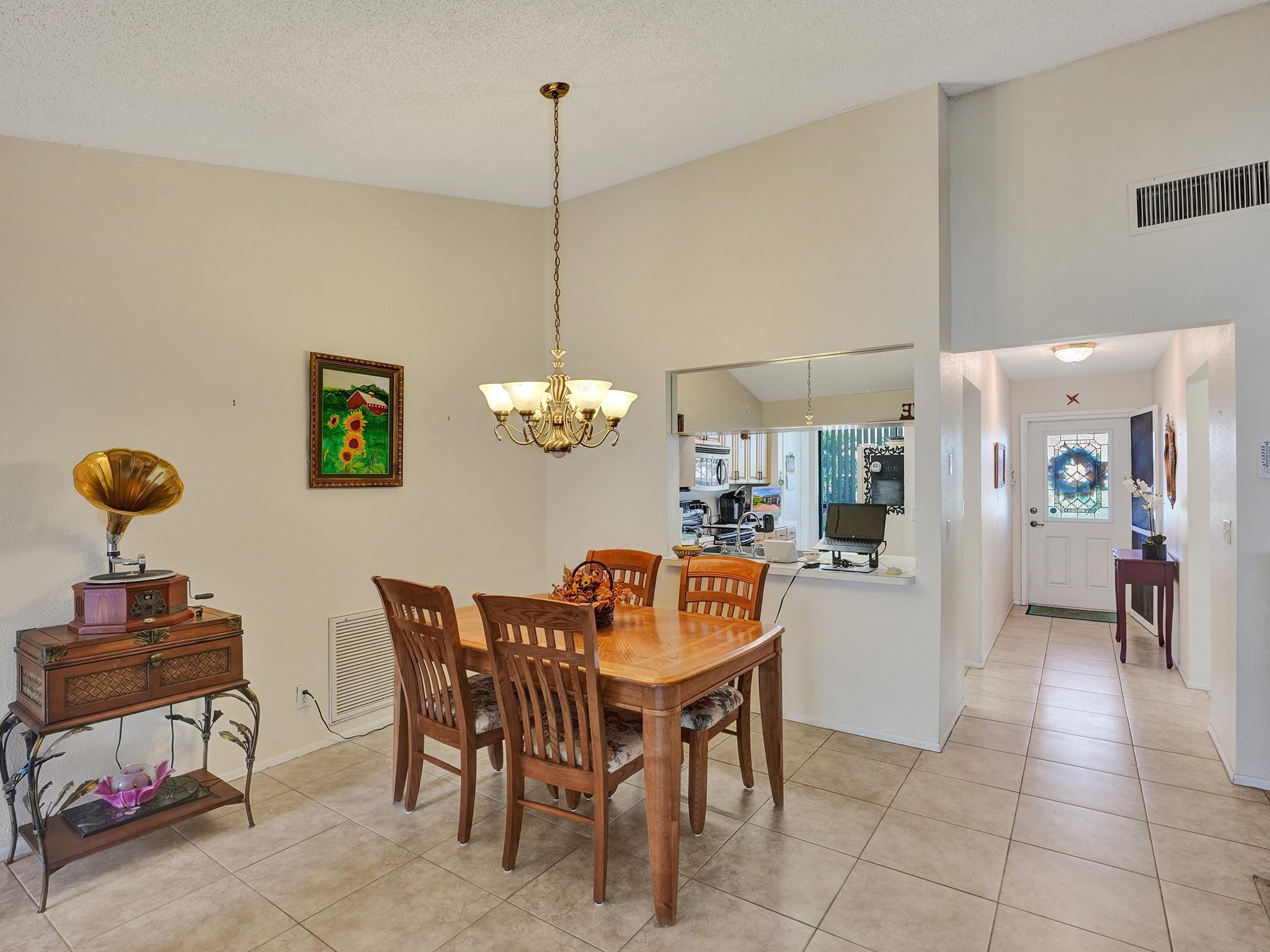 The Meadows Of Crystal La - Residential