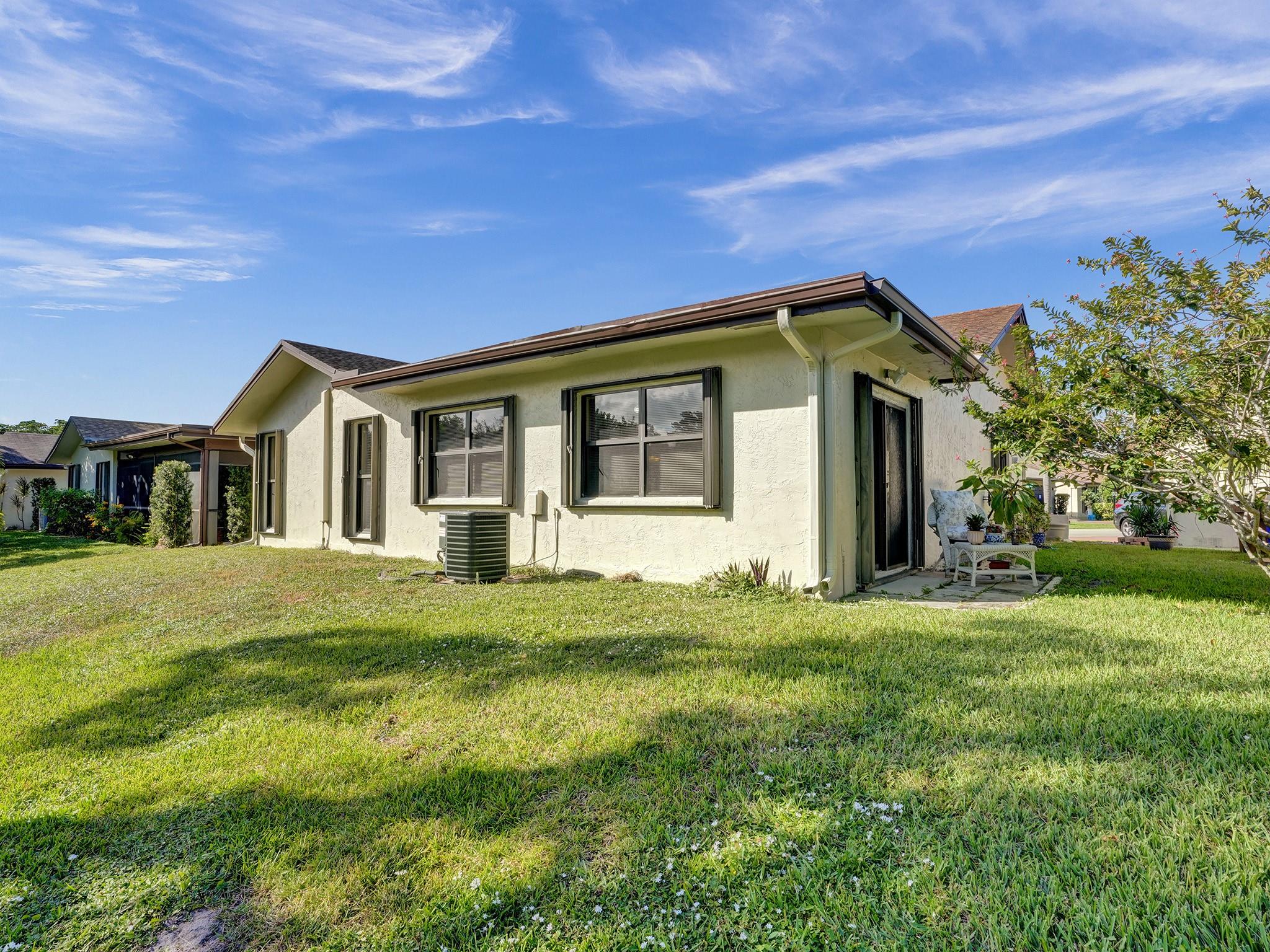 The Meadows Of Crystal La - Residential
