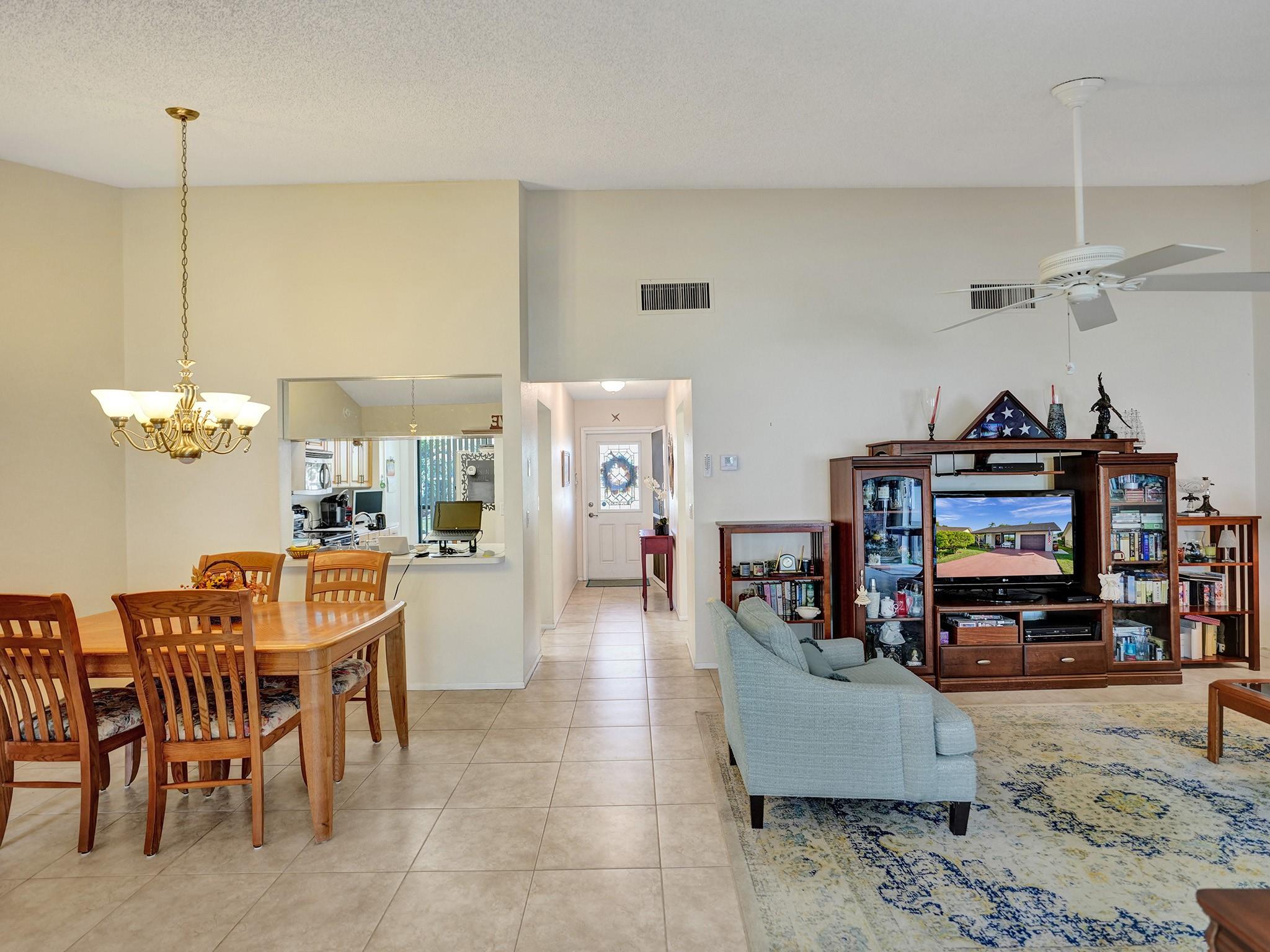 The Meadows Of Crystal La - Residential