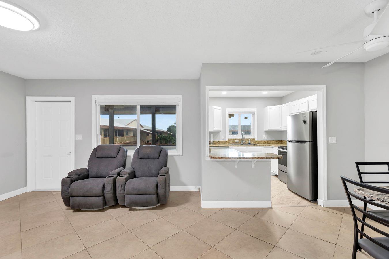 BEVERLY HILLS - Residential