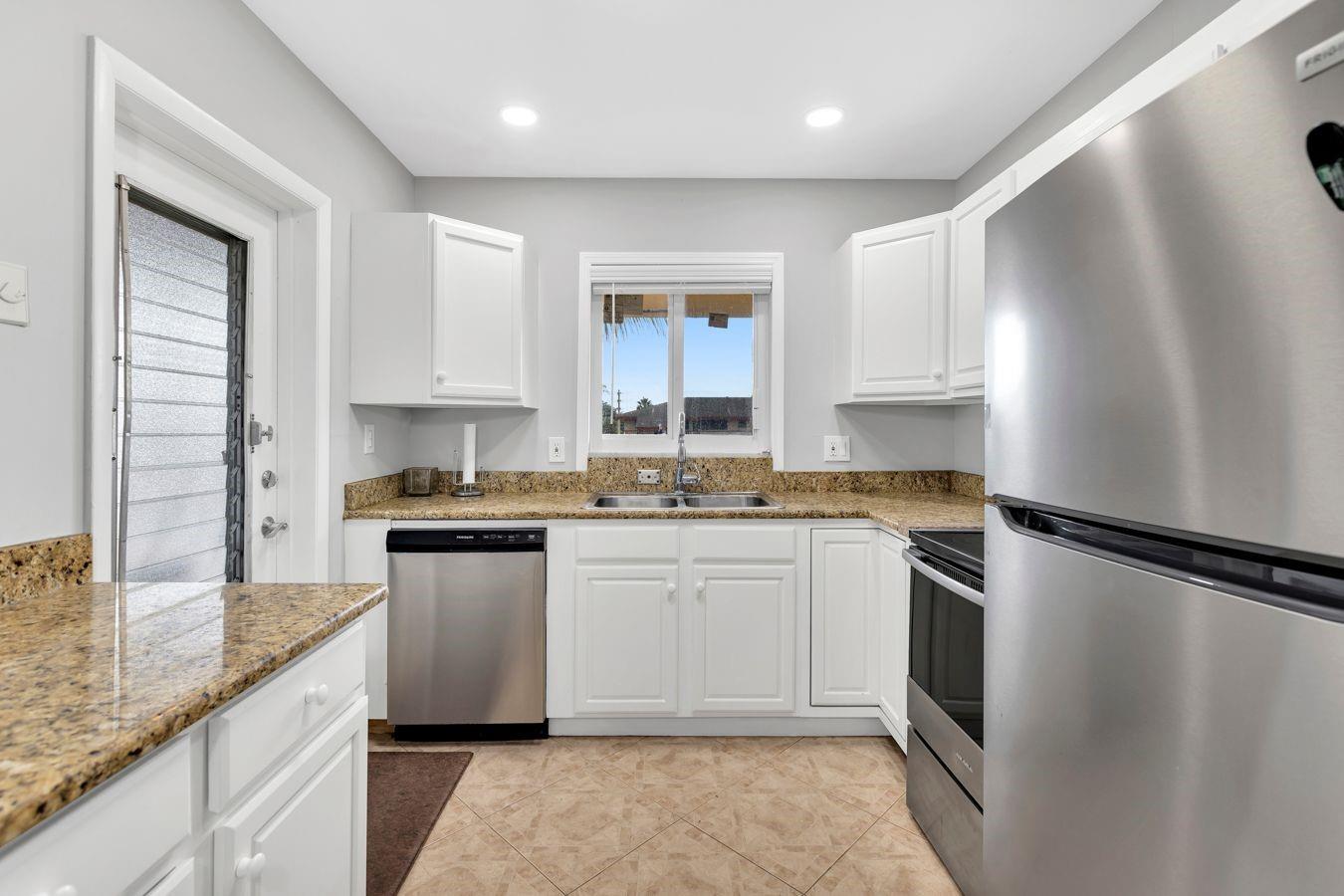 BEVERLY HILLS - Residential