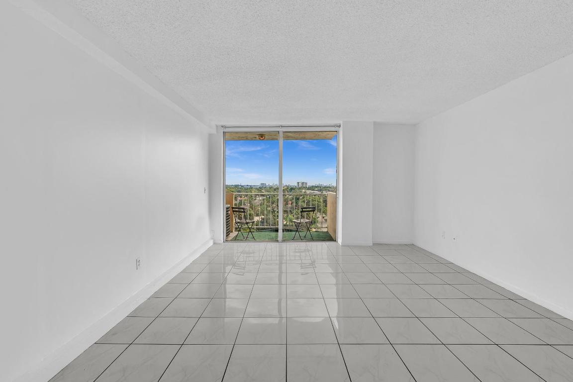 VECINO DEL MAR CONDO - Residential Lease