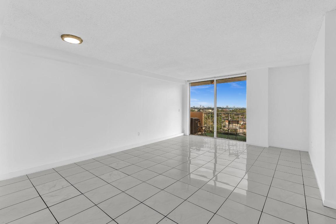 VECINO DEL MAR CONDO - Residential Lease