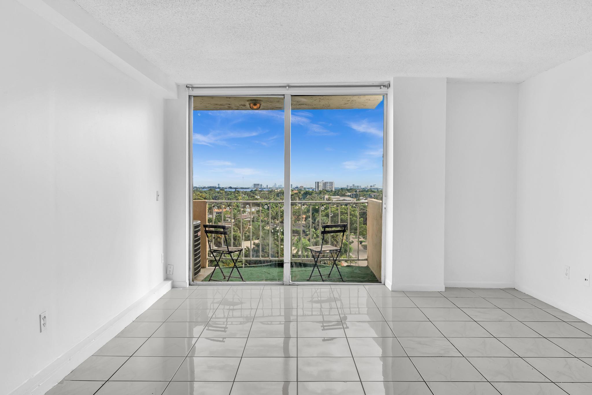 VECINO DEL MAR CONDO - Residential Lease