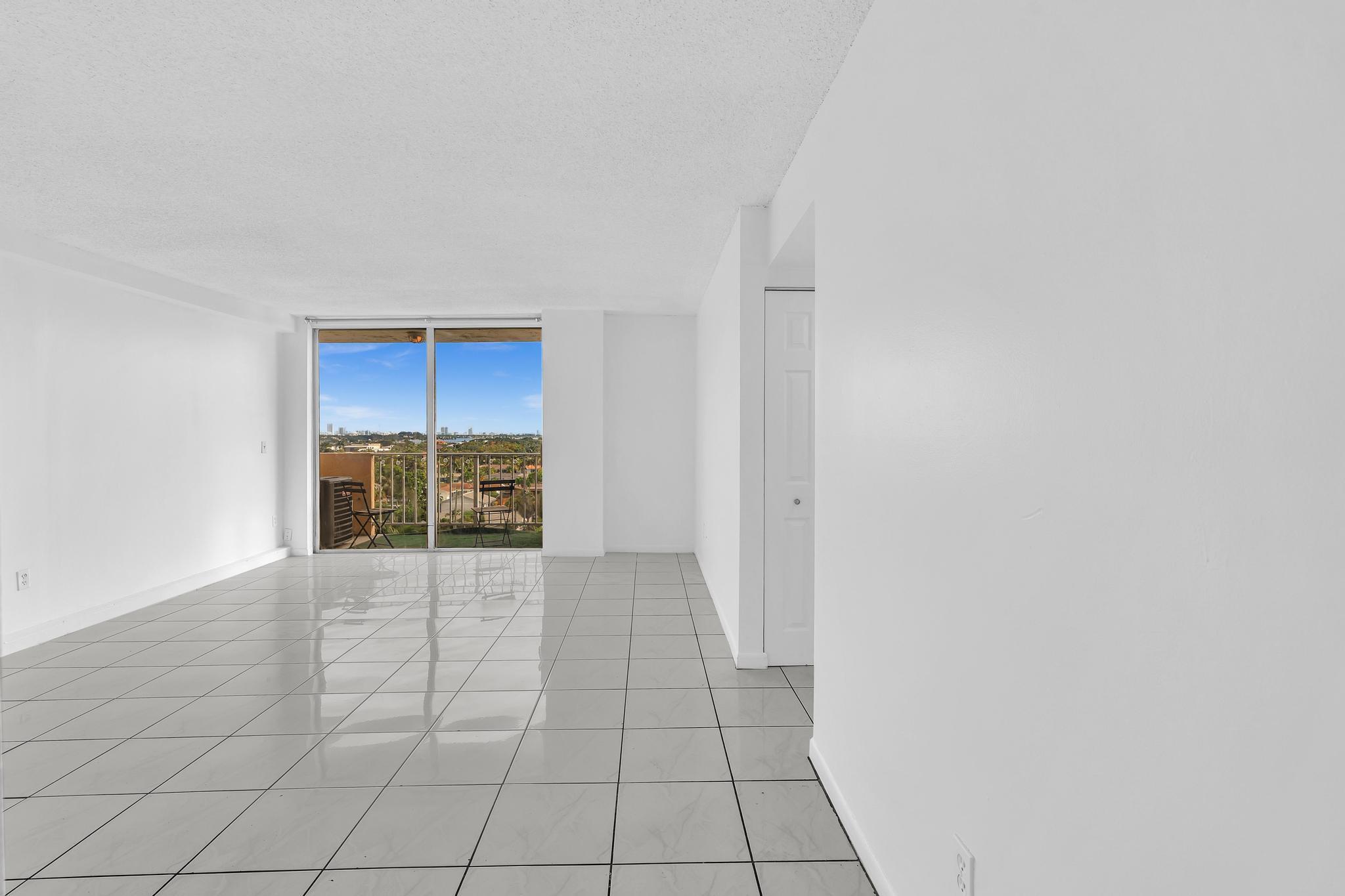 VECINO DEL MAR CONDO - Residential Lease