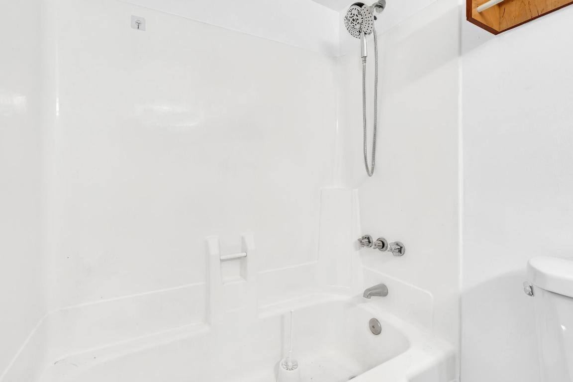 VECINO DEL MAR CONDO - Residential Lease