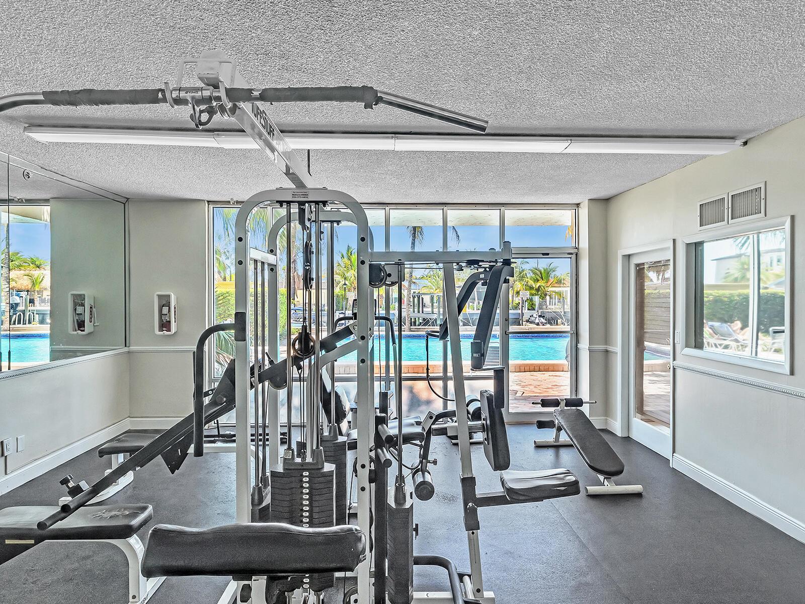 VECINO DEL MAR CONDO - Residential Lease