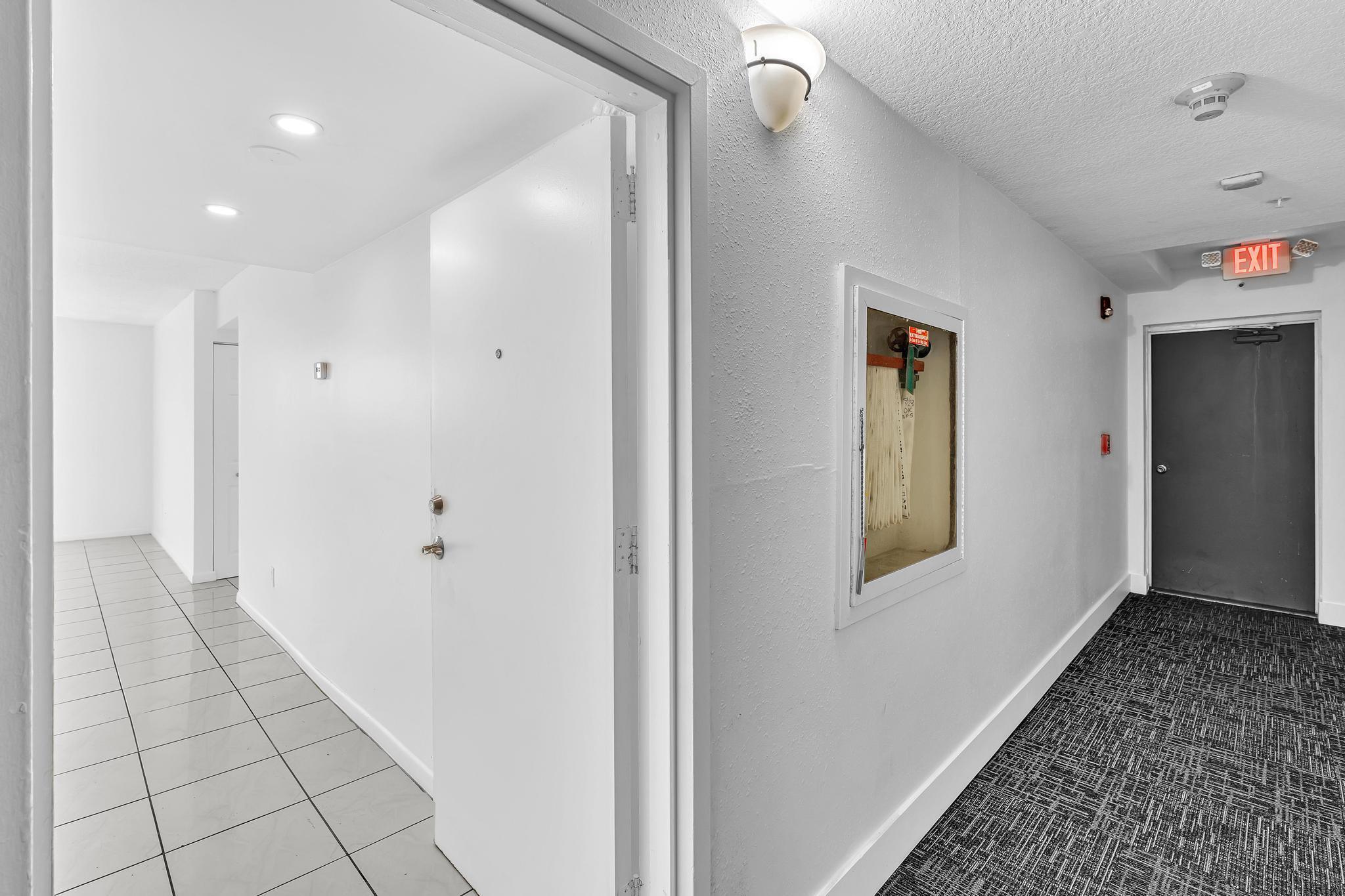VECINO DEL MAR CONDO - Residential Lease