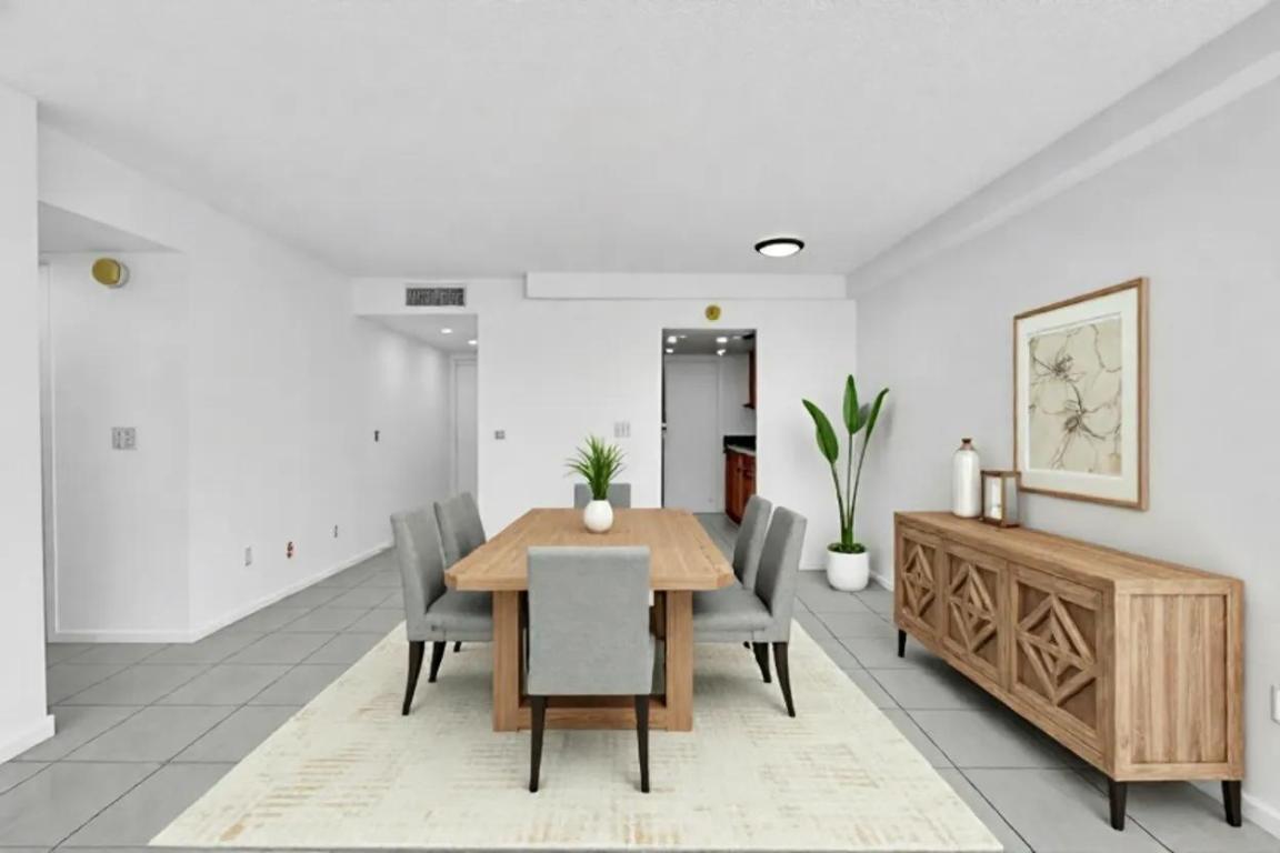 VECINO DEL MAR CONDO - Residential Lease