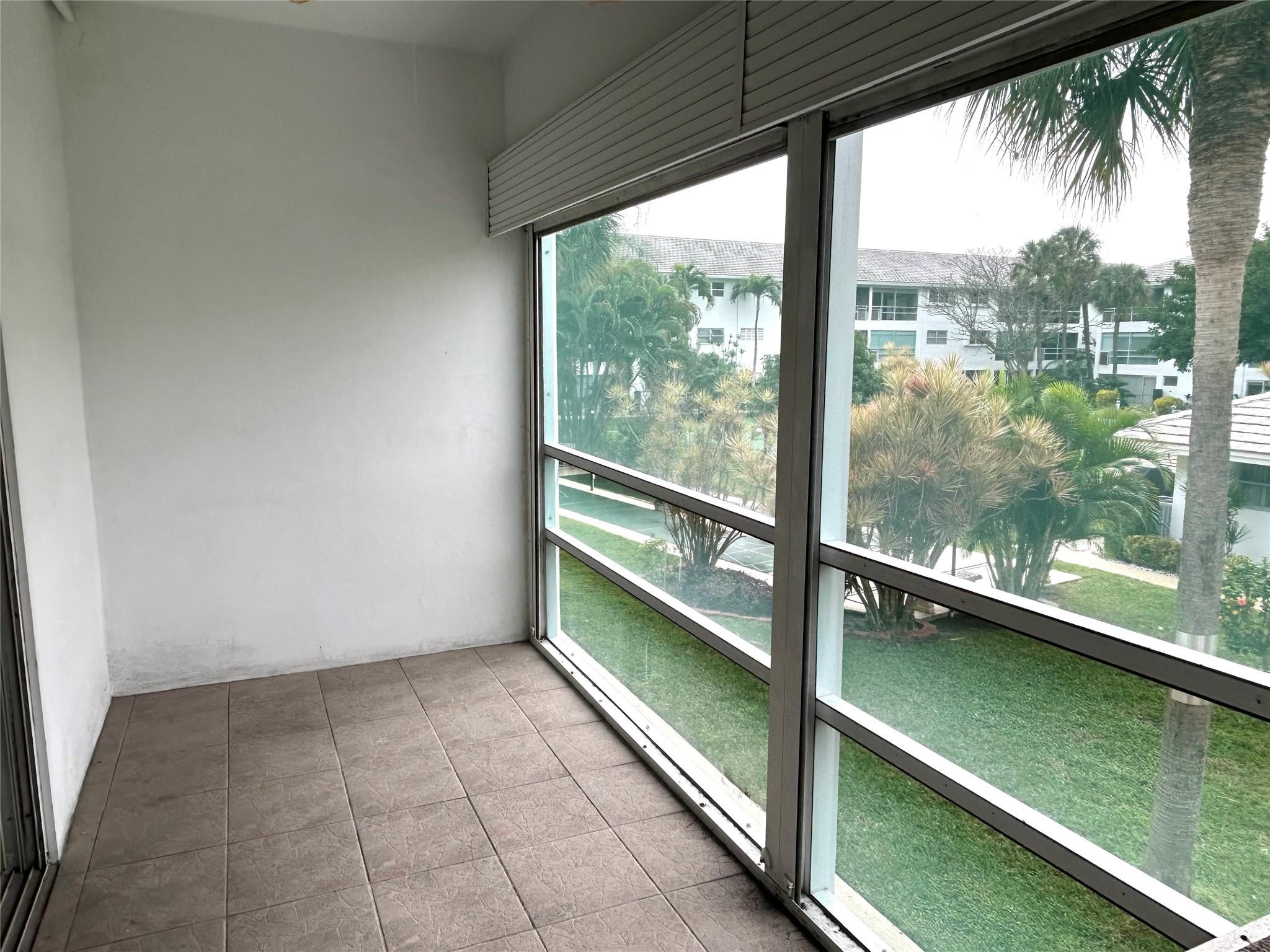 Lighthouse Point Gardens - Residential